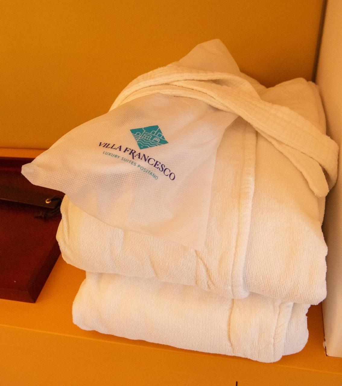 Deluxe Double or Twin Room Sea View,1527525397:JPEG