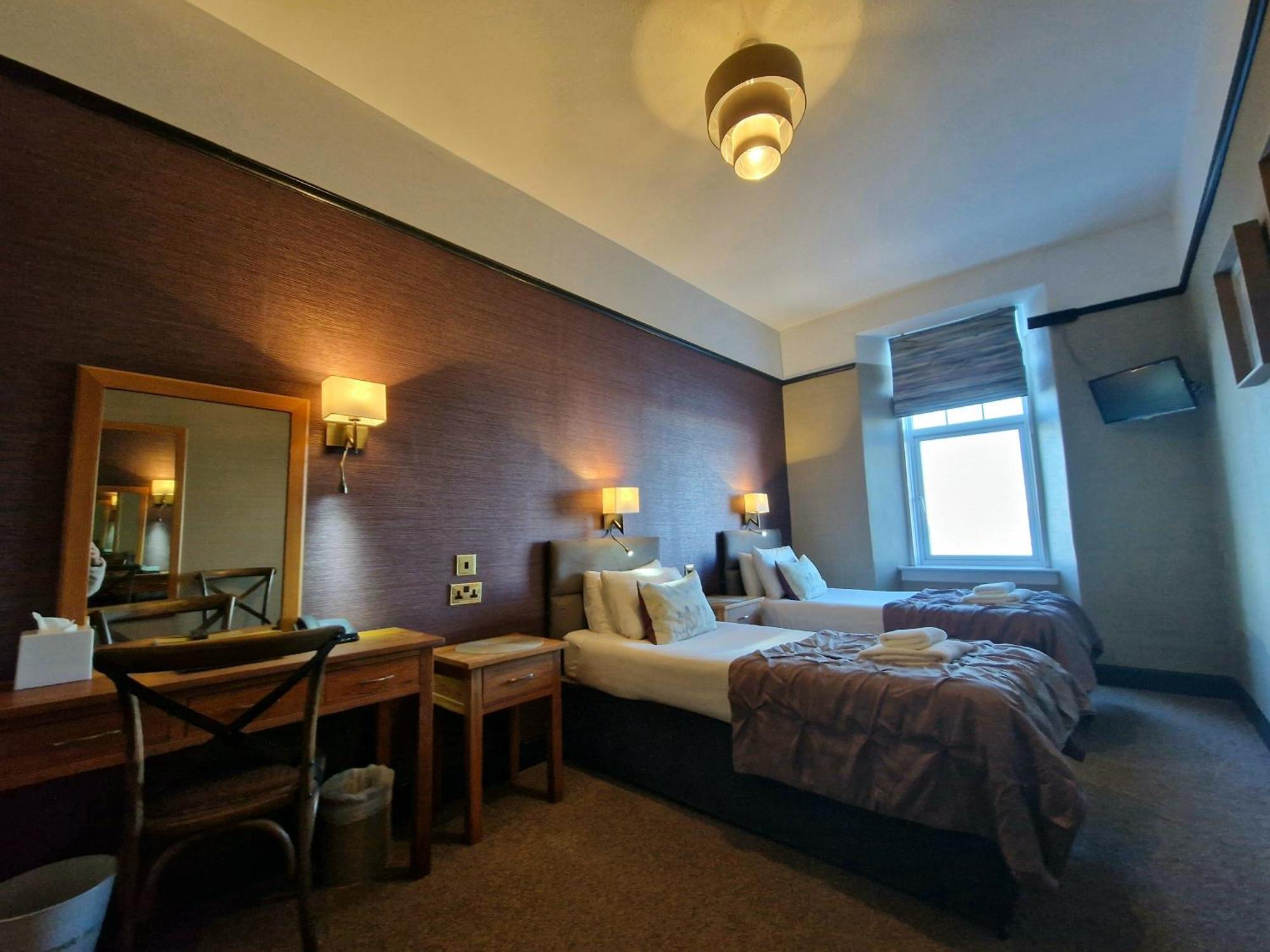 Classic Twin Room
