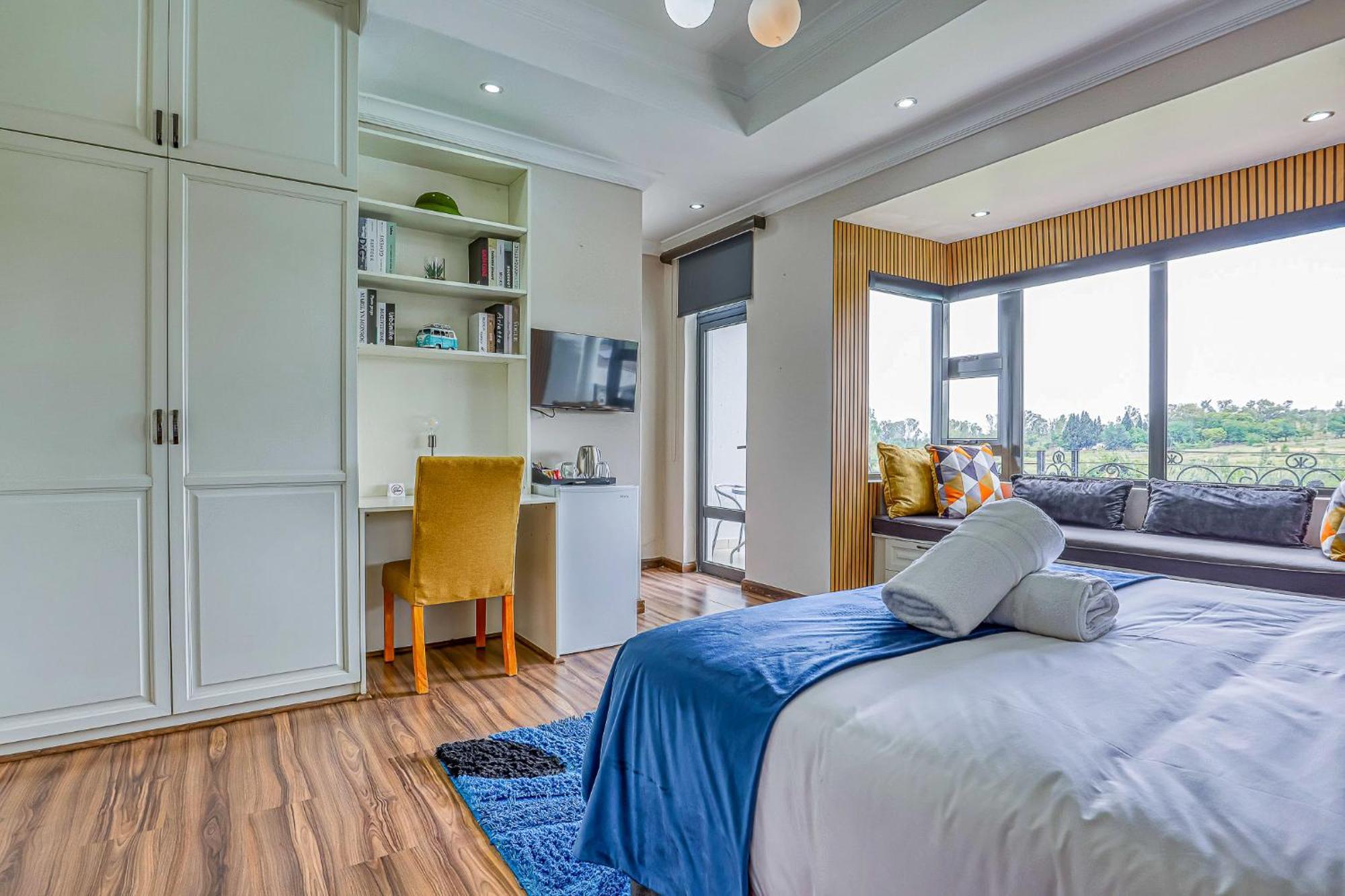 Suite with Pool View