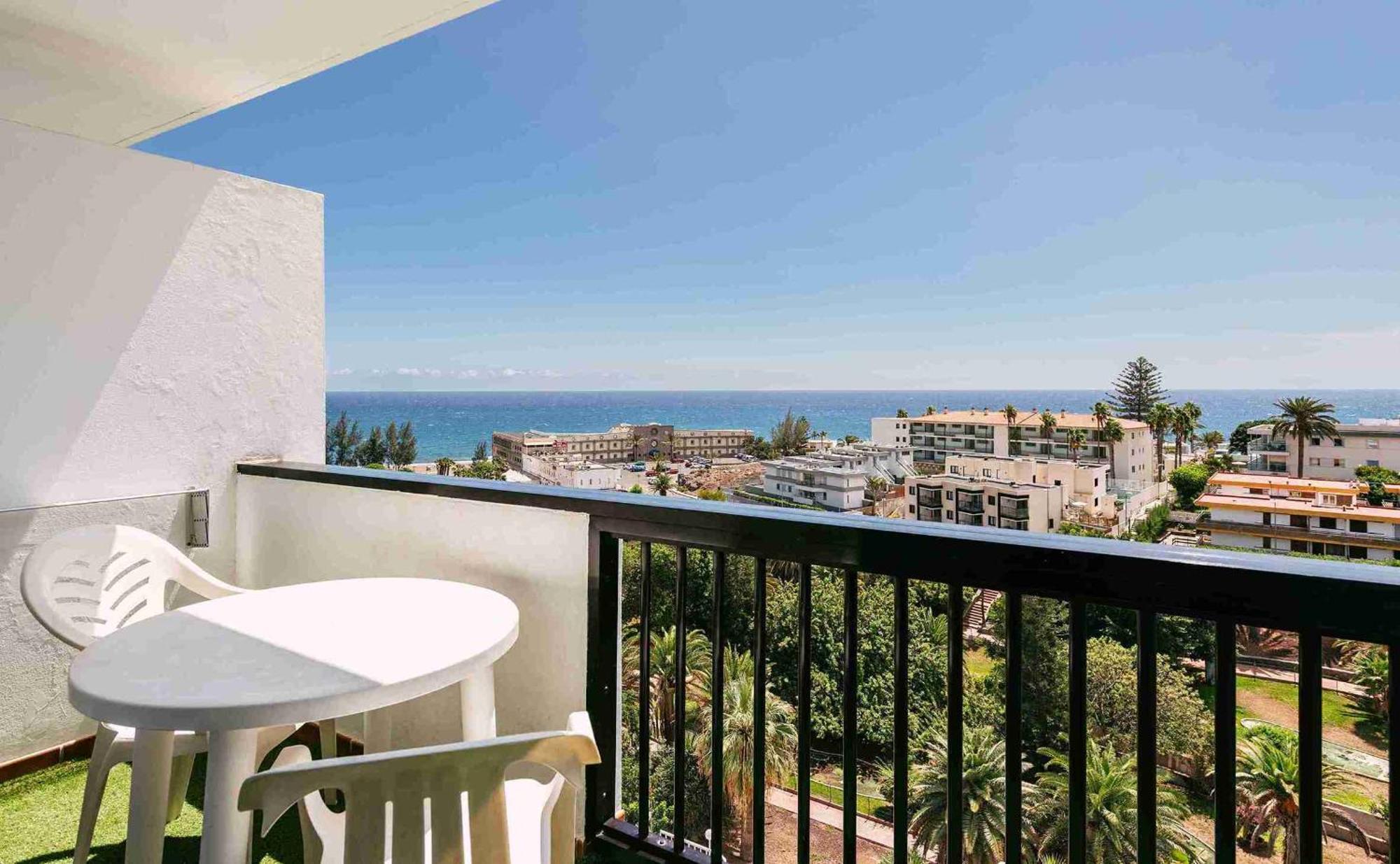 Studio with Balcony and Sea View