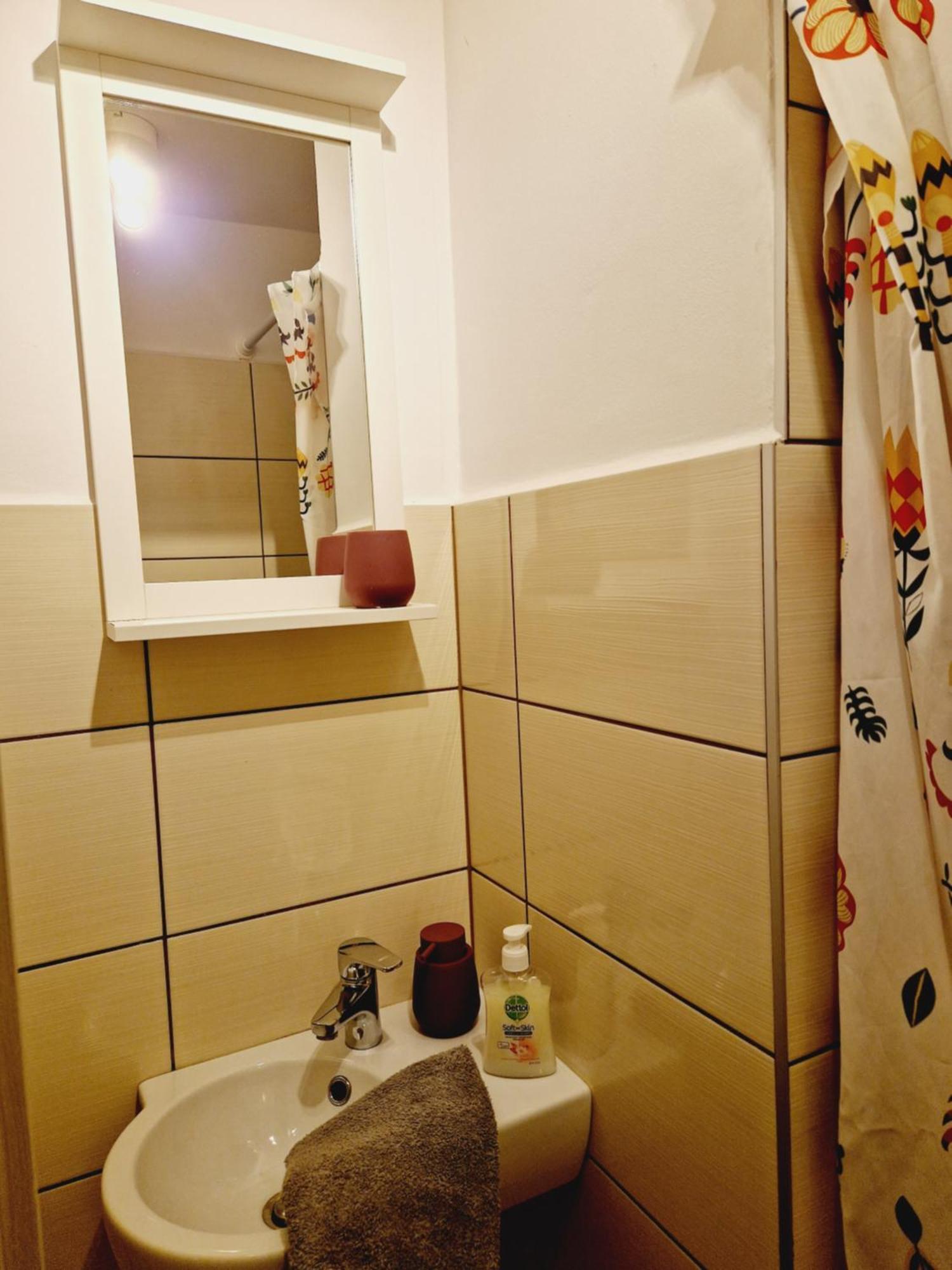 Studio Apartment,1528627978:JPEG