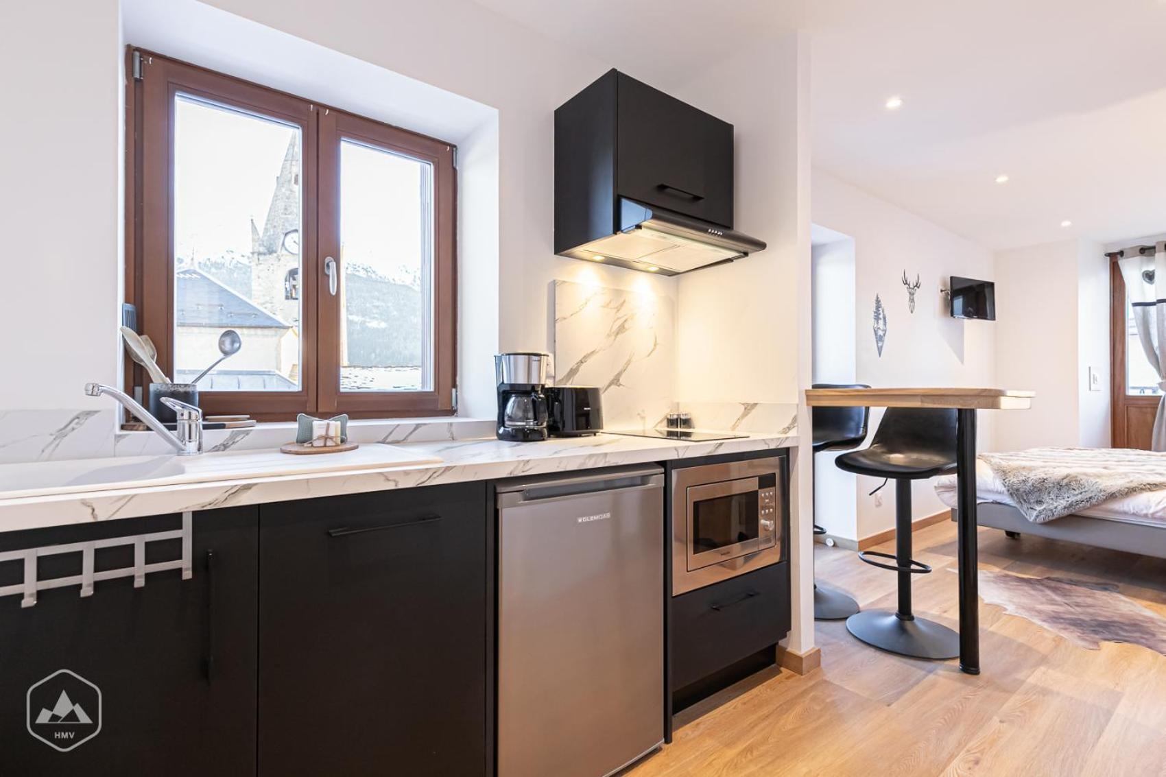 Studio Apartment with Access to the Panoramic Sauna and Nordic Bath