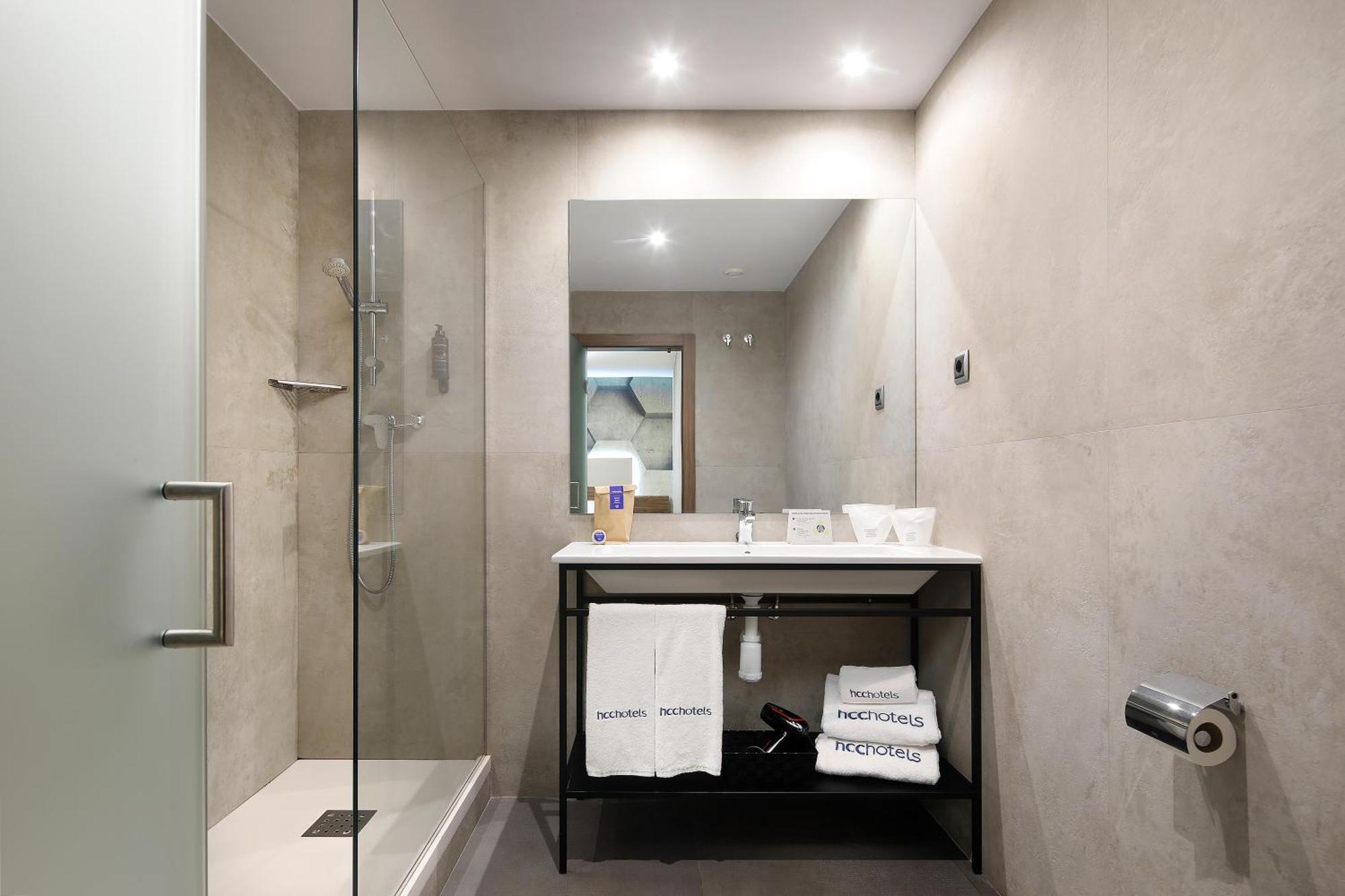 Single Room,1542248602:JPEG