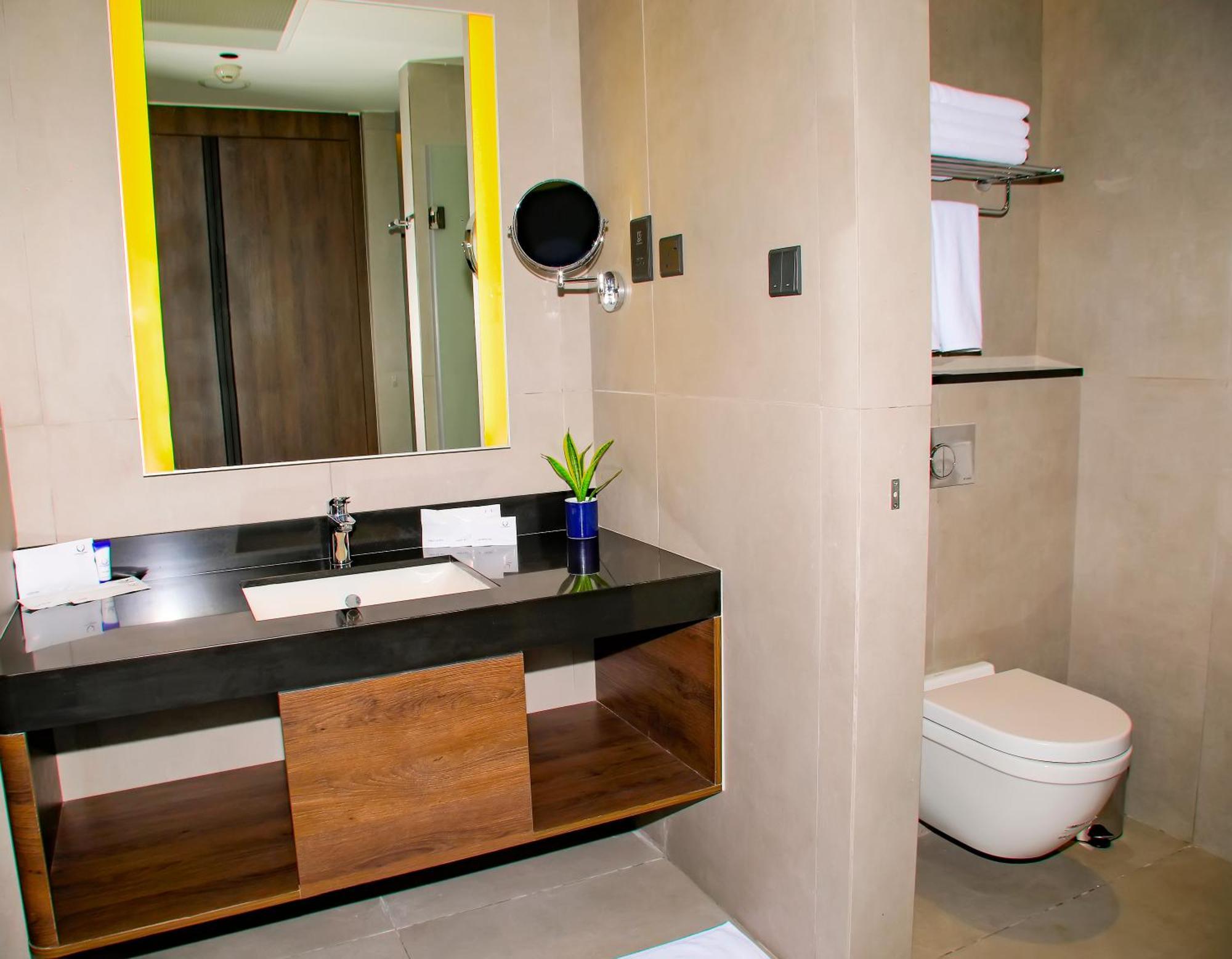 Deluxe Double Partial Sea View