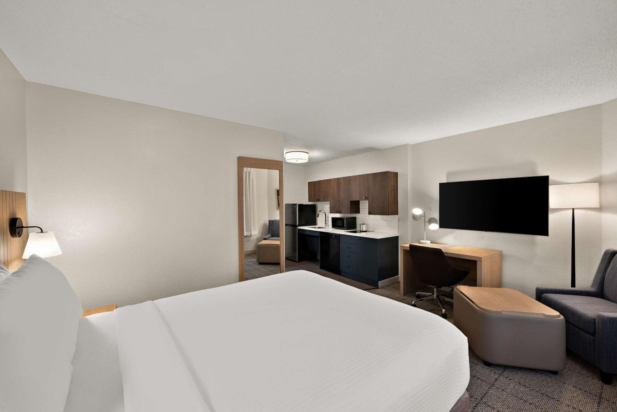 Studio-Suite mit Queensize-Bett und barrierefreier Badewanne –Nichtraucher