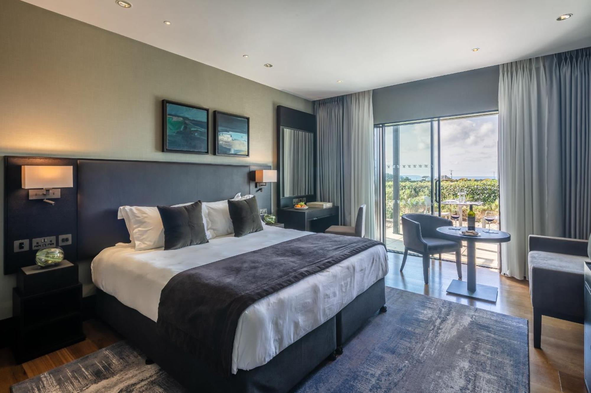 Superior Deluxe Double or Twin Room