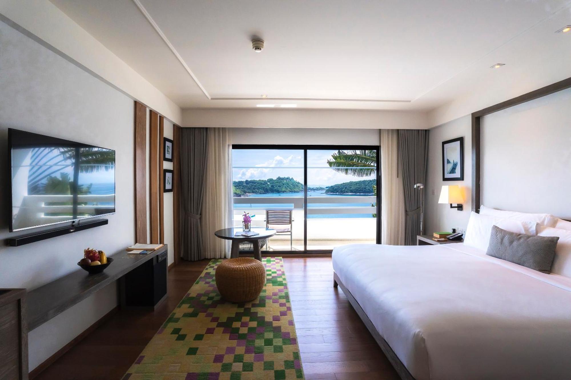Deluxe Ocean View Room