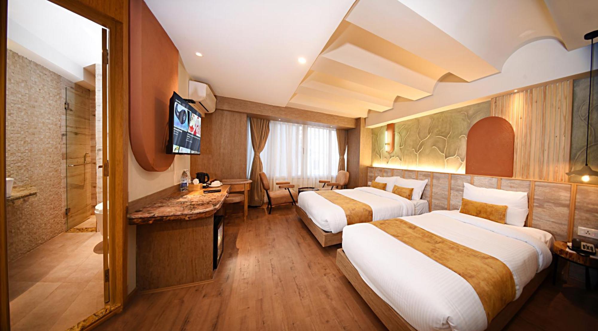 Deluxe Family Room
