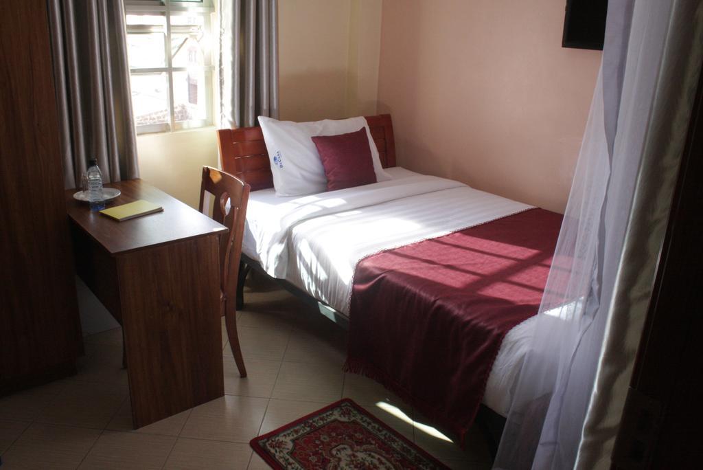 Standard Single Room,643118037:JPEG