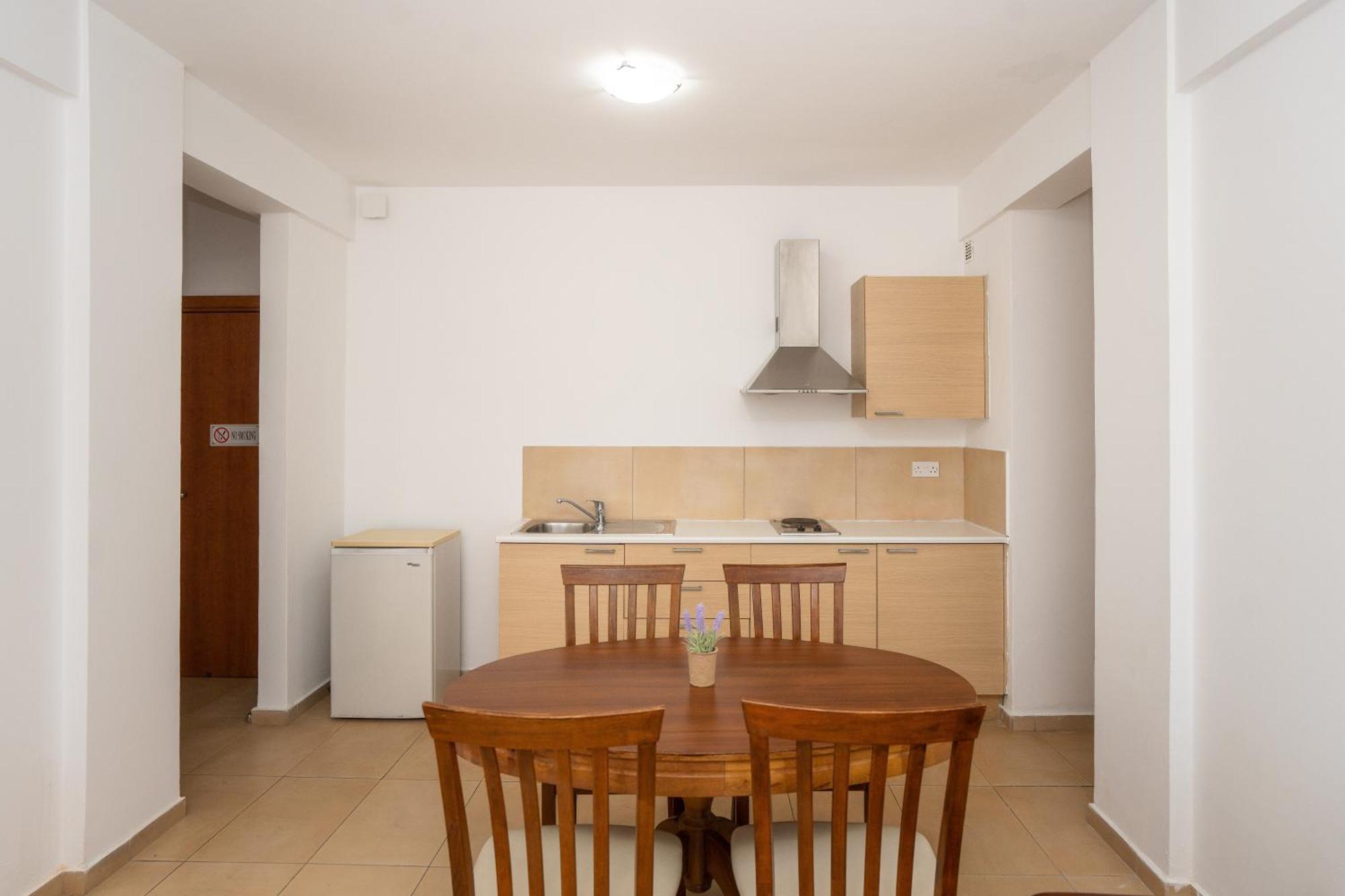 Standard Apartment,1466009000:JPEG