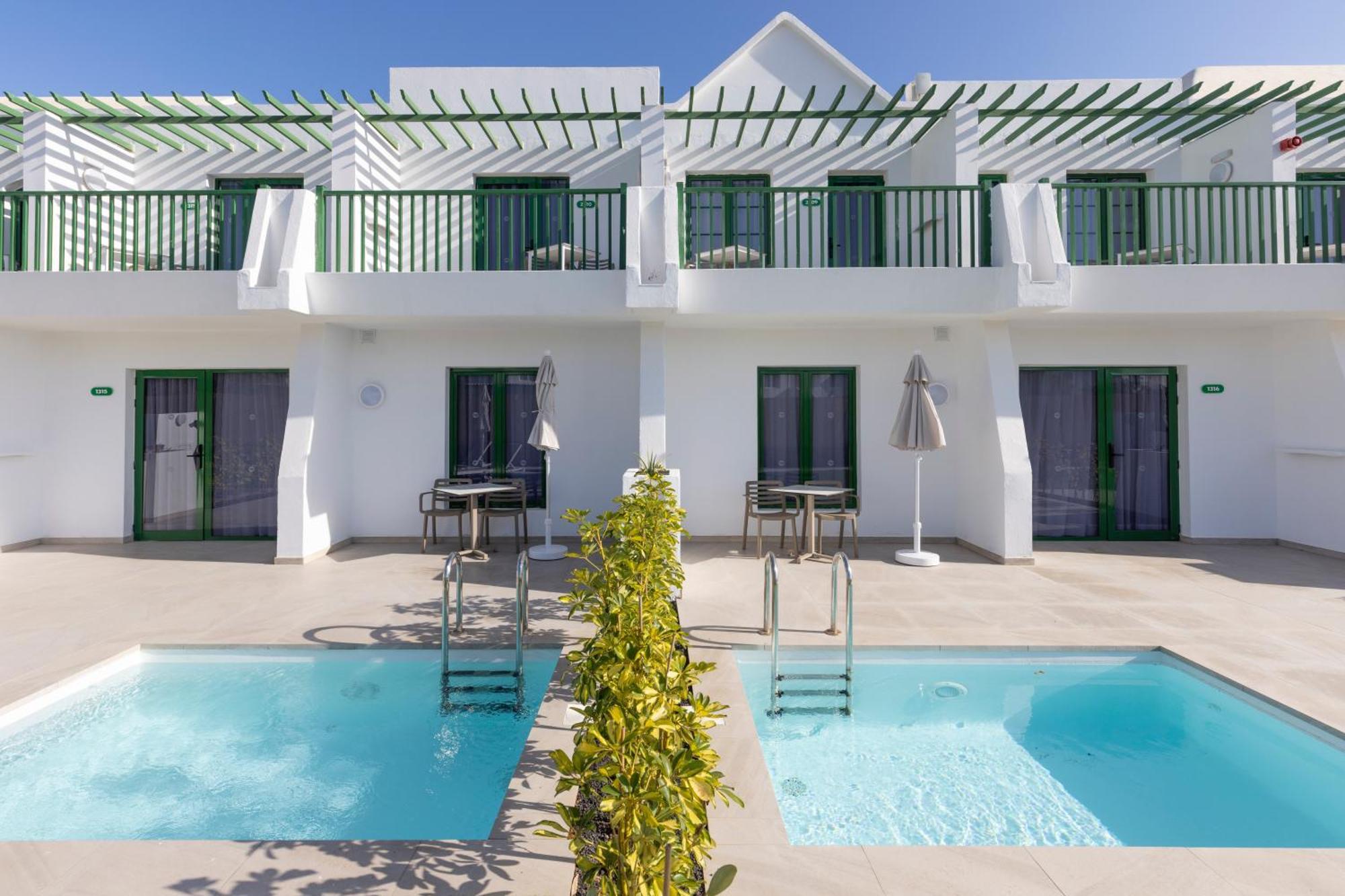 Suite with Private Pool