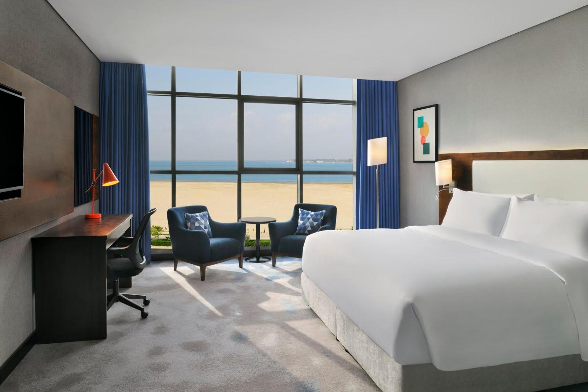 Kamer met Kingsize Bed met Zijdelings Uitzicht op Zee - Rookvrij
