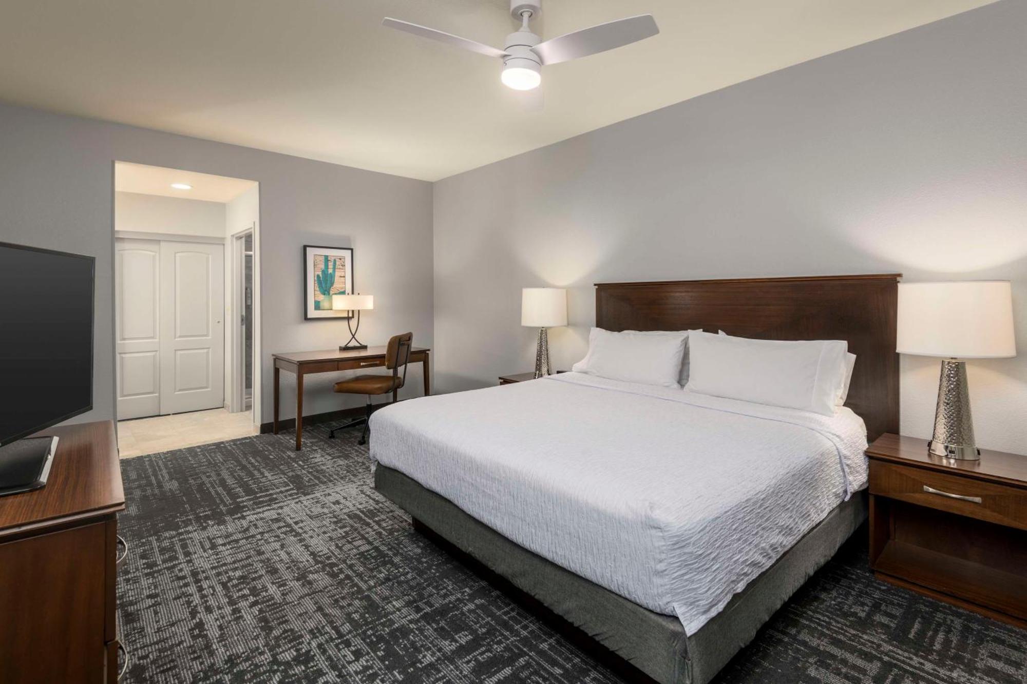 Two Bedroom Suite One King Two Queen Beds Non-Smoking
