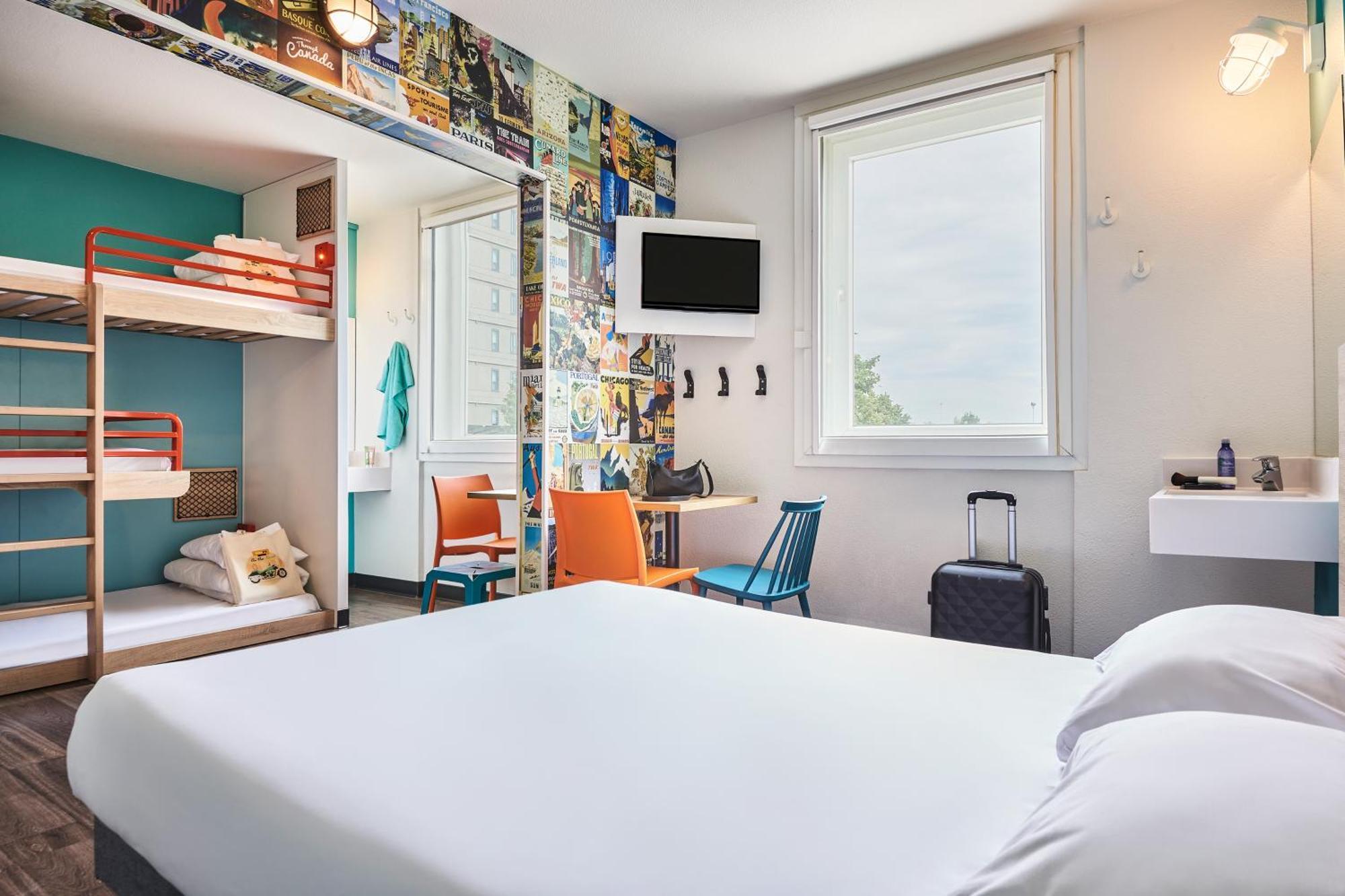 Dortoir 4 Lits avec Salle de Bains Commune