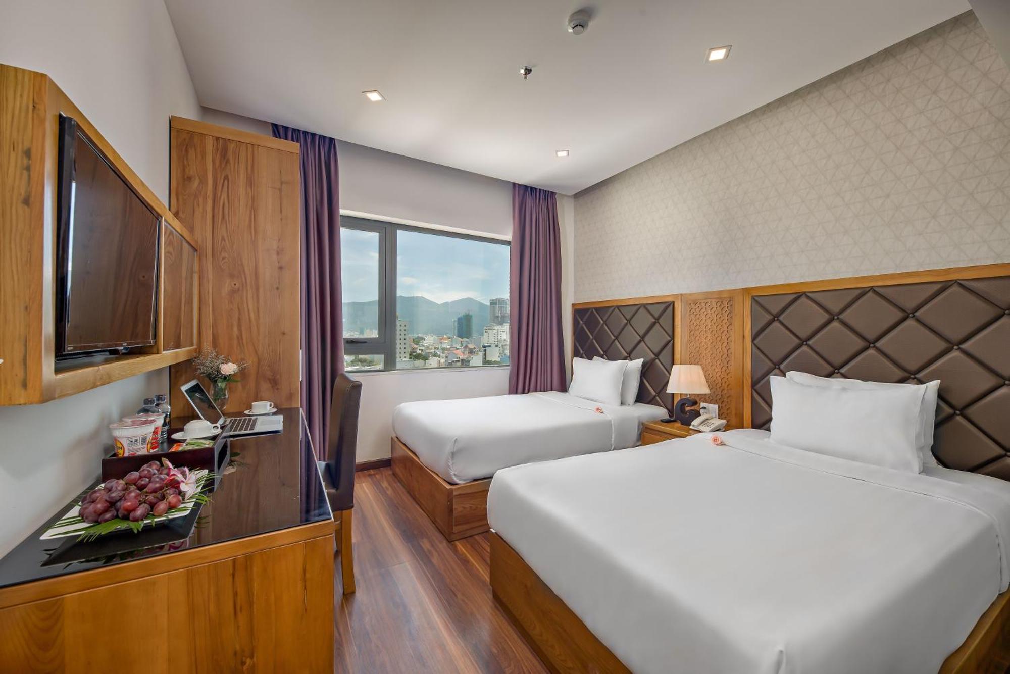 Twin Room with Mountain View