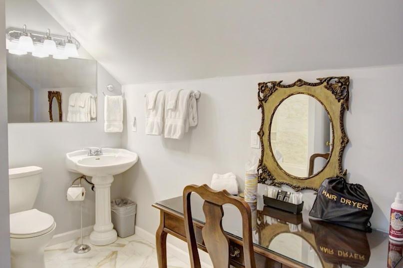 King Suite Sea View