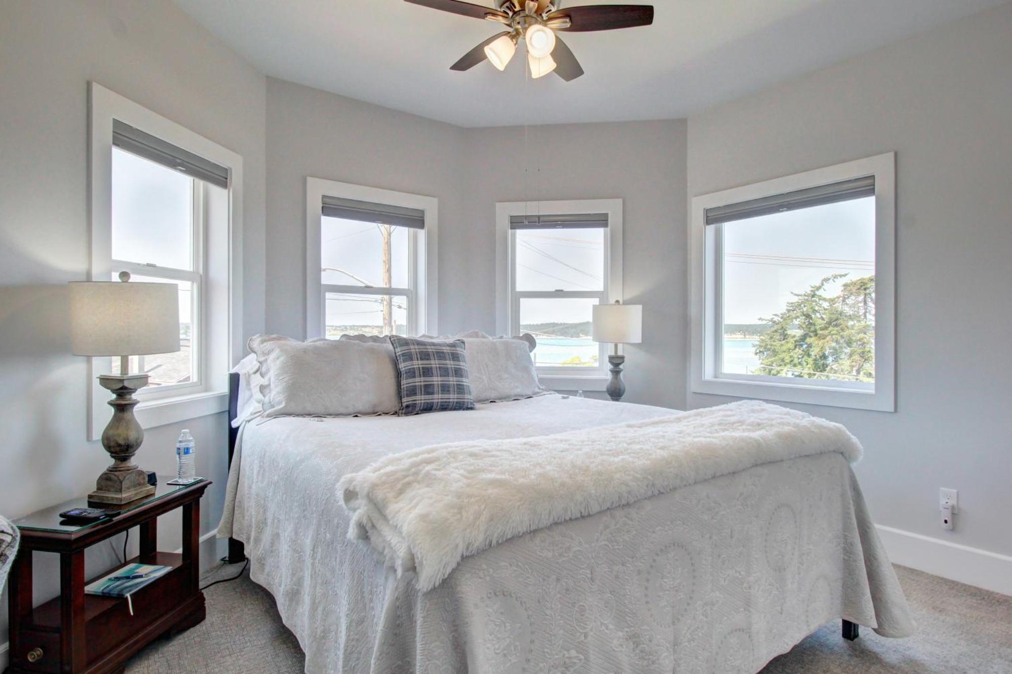 King Suite Sea View