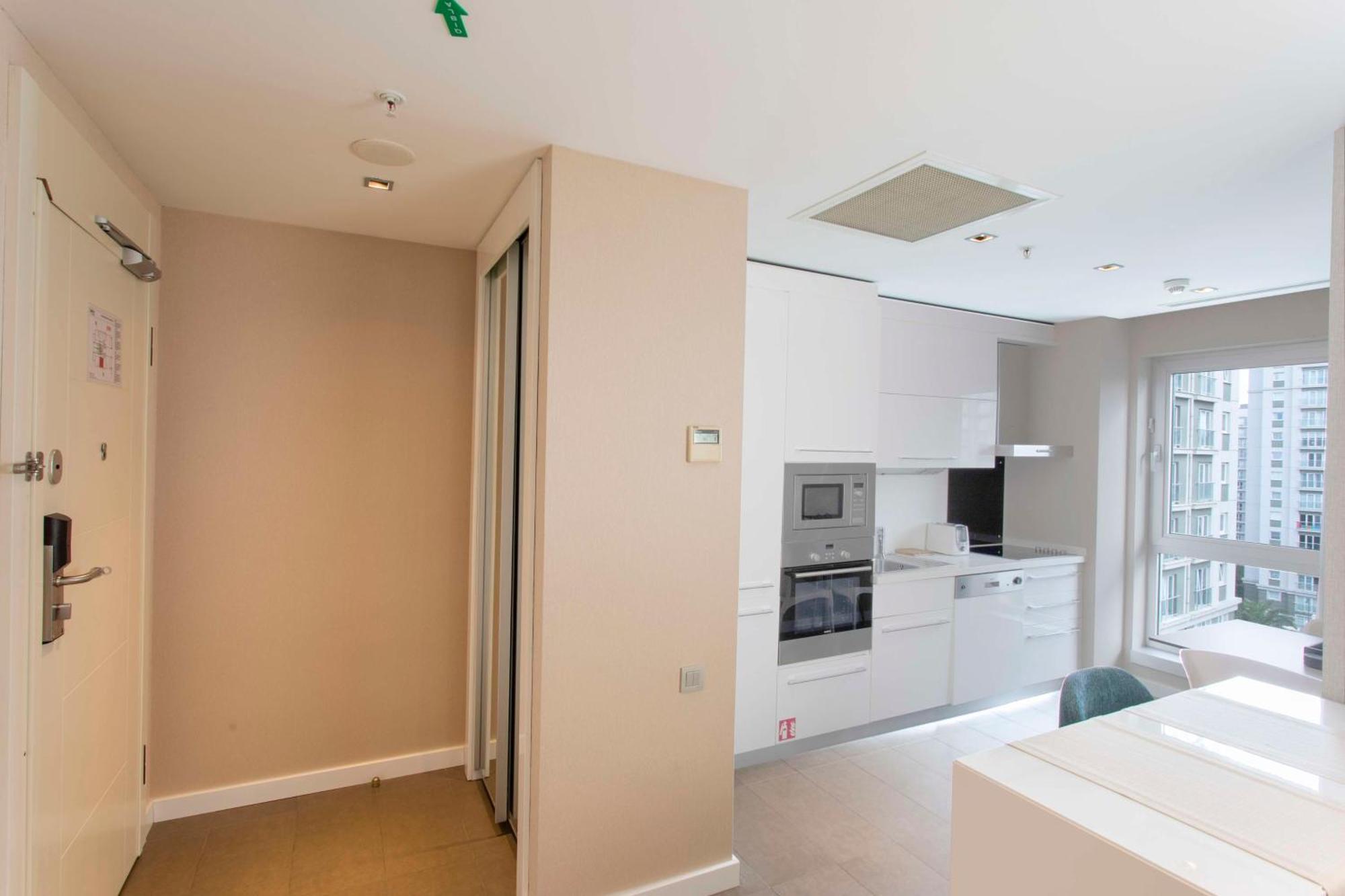 Studio Apartment,1532498452:JPEG