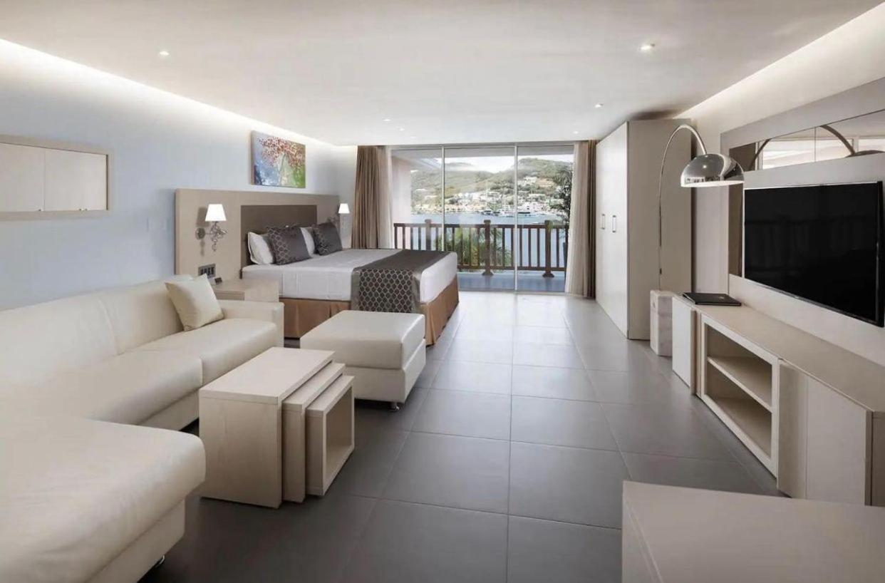 Studio Junior Suite