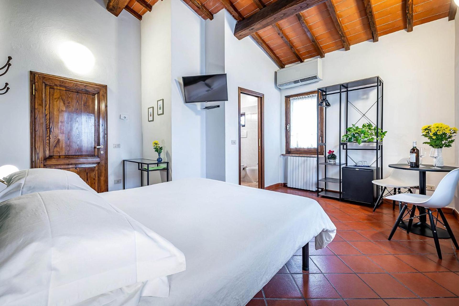 Deluxe Double or Twin Room with City View