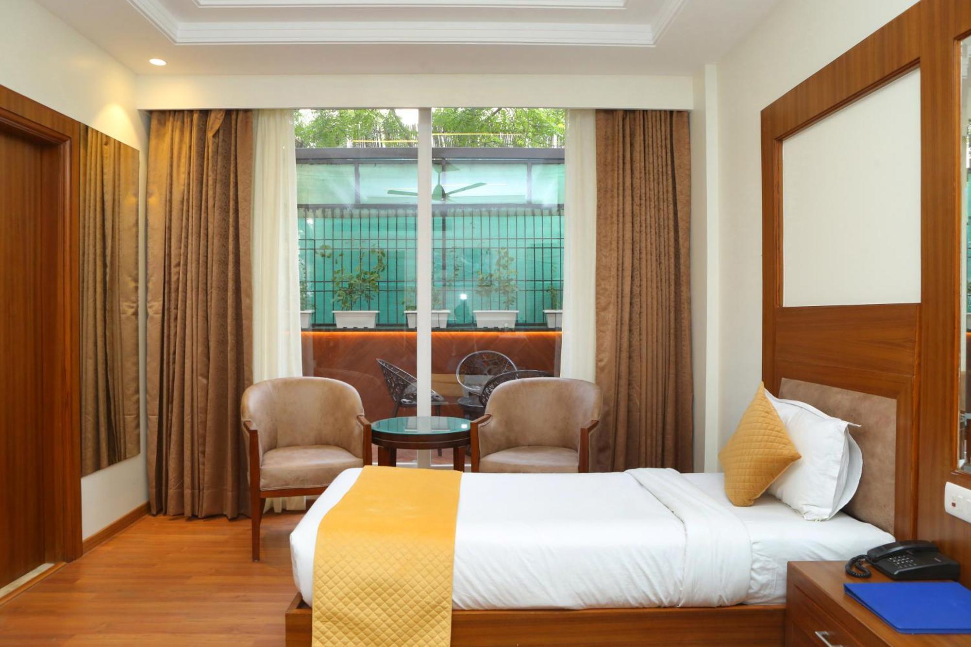 Double or Twin Room with Balcony