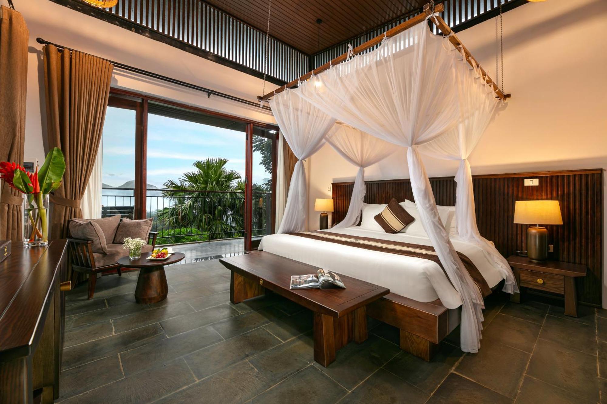 Bungalow with Patio