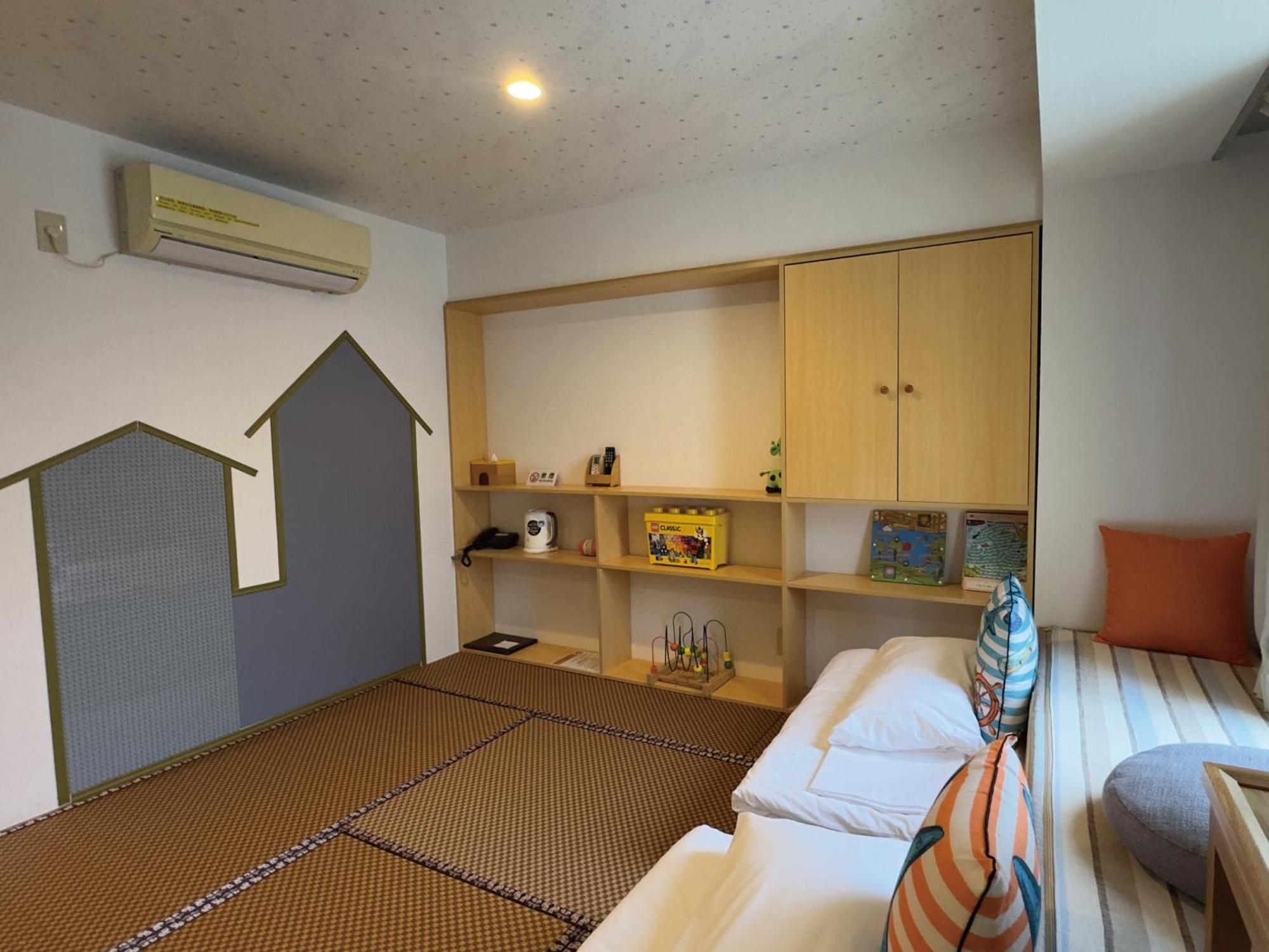 Japanese-Style Quadruple Room