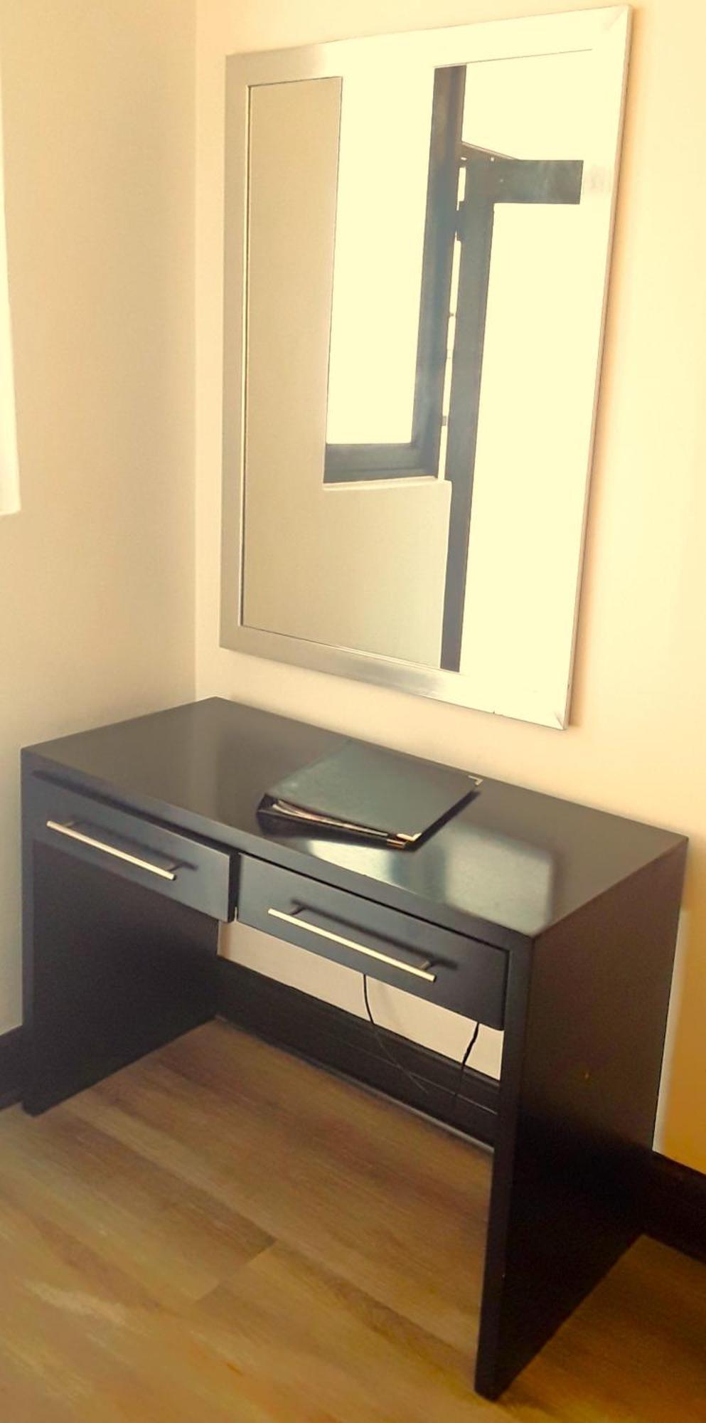 Queen Room with Microwave and No View