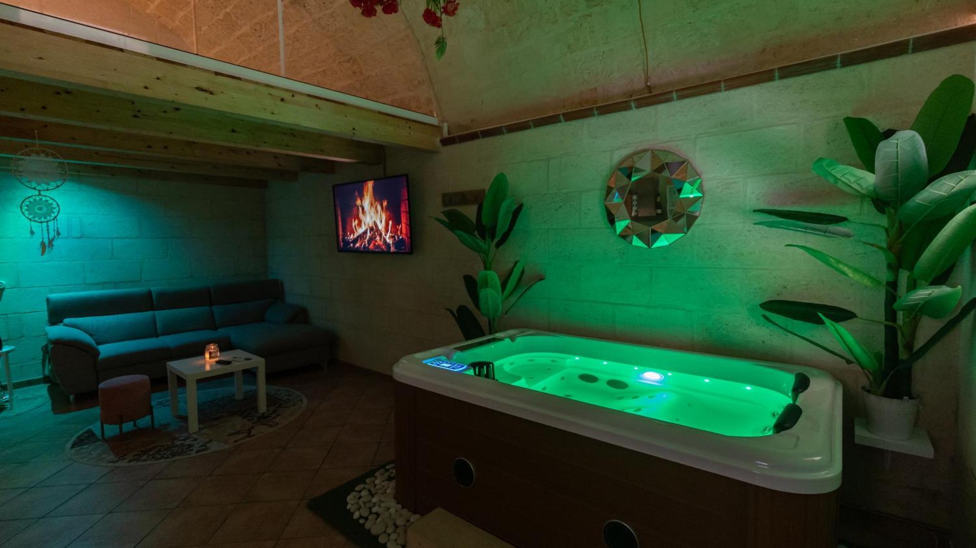 Suite with Spa Access