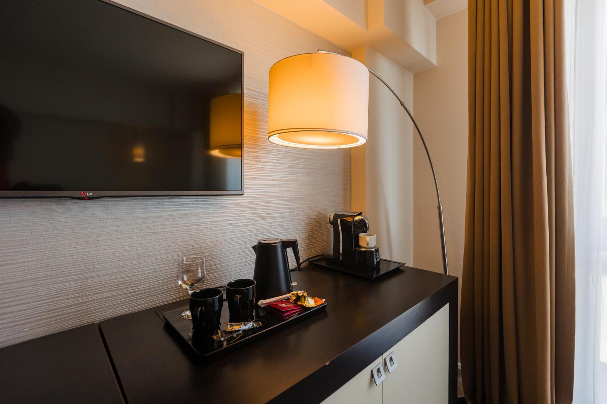 Business One-Bedroom Apartment,1533599047:JPEG