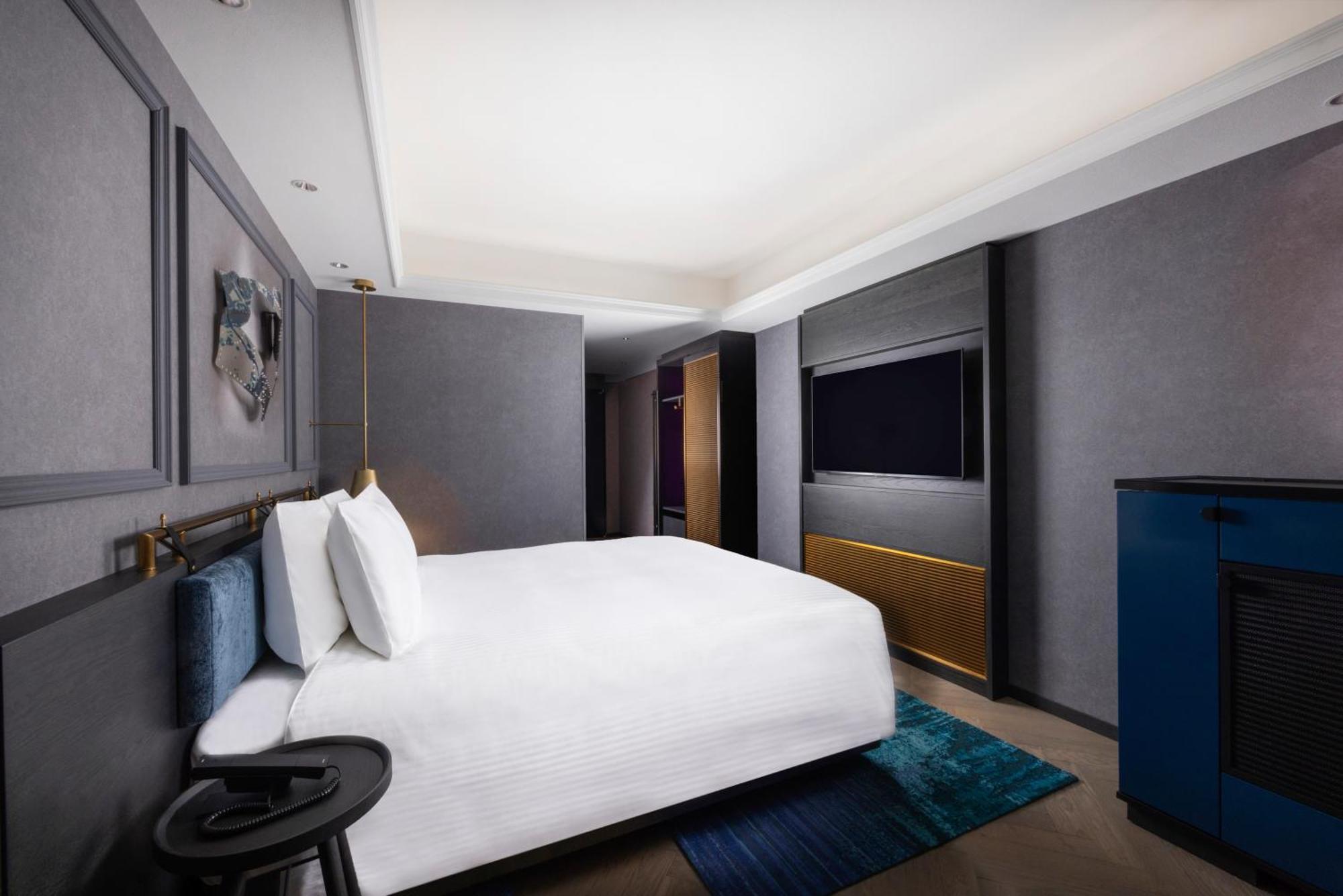 Privilege Zimmer mit 1 Kingsize-Bett und Duschkabine – Nichtraucher