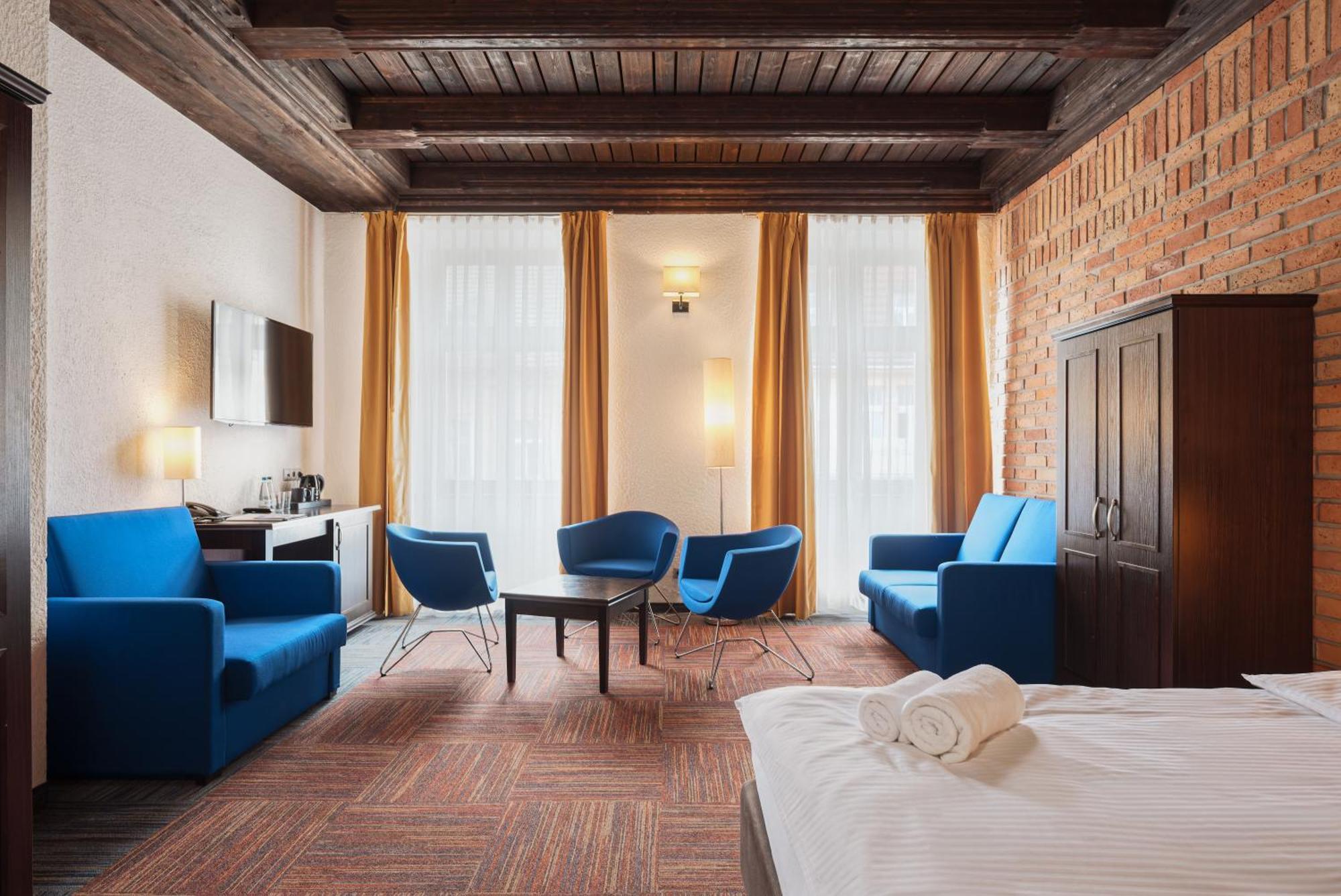 Deluxe Double or Twin Room