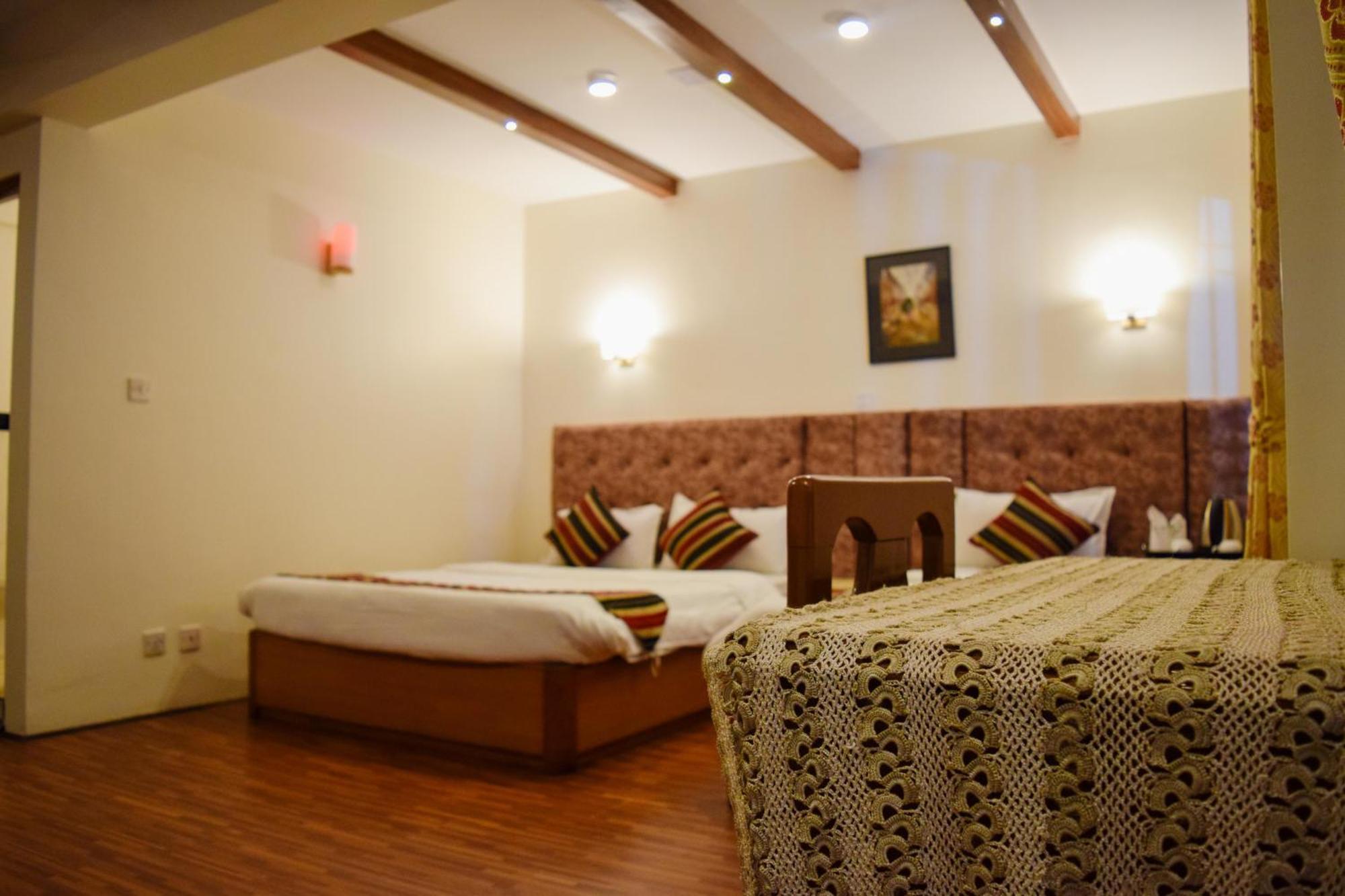 Junior Suite with Balcony