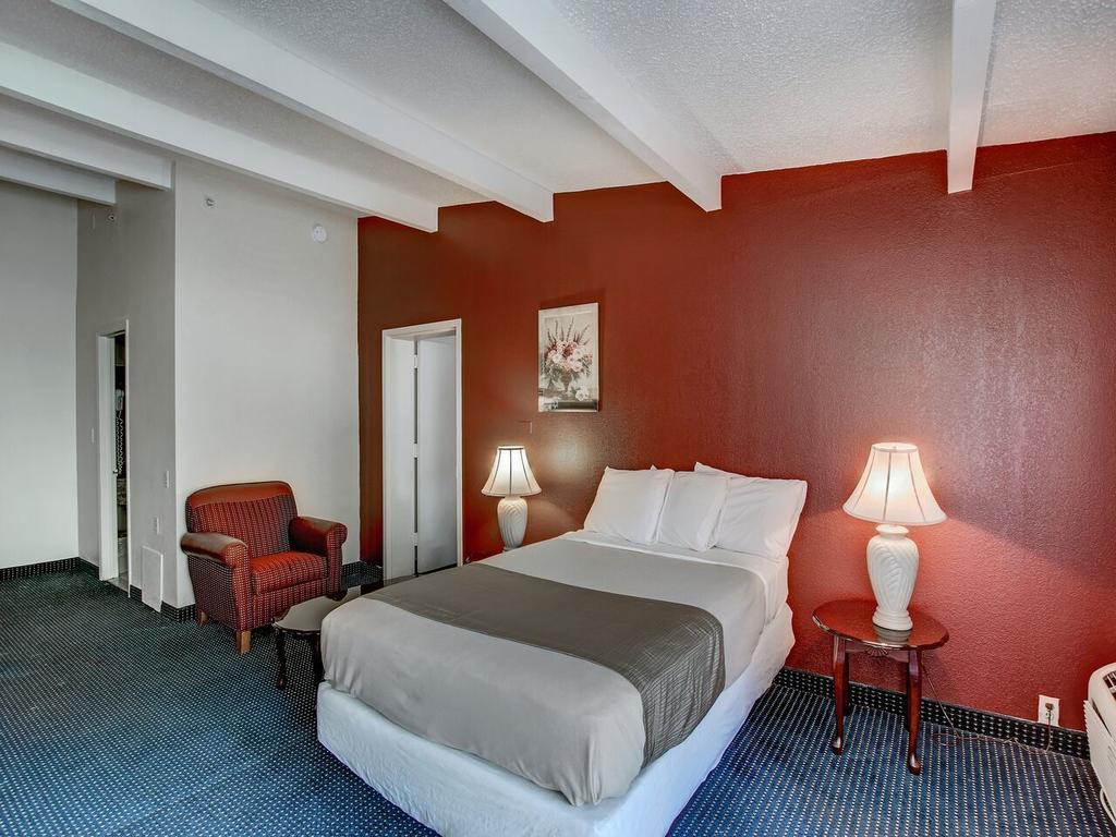 Queen Room
