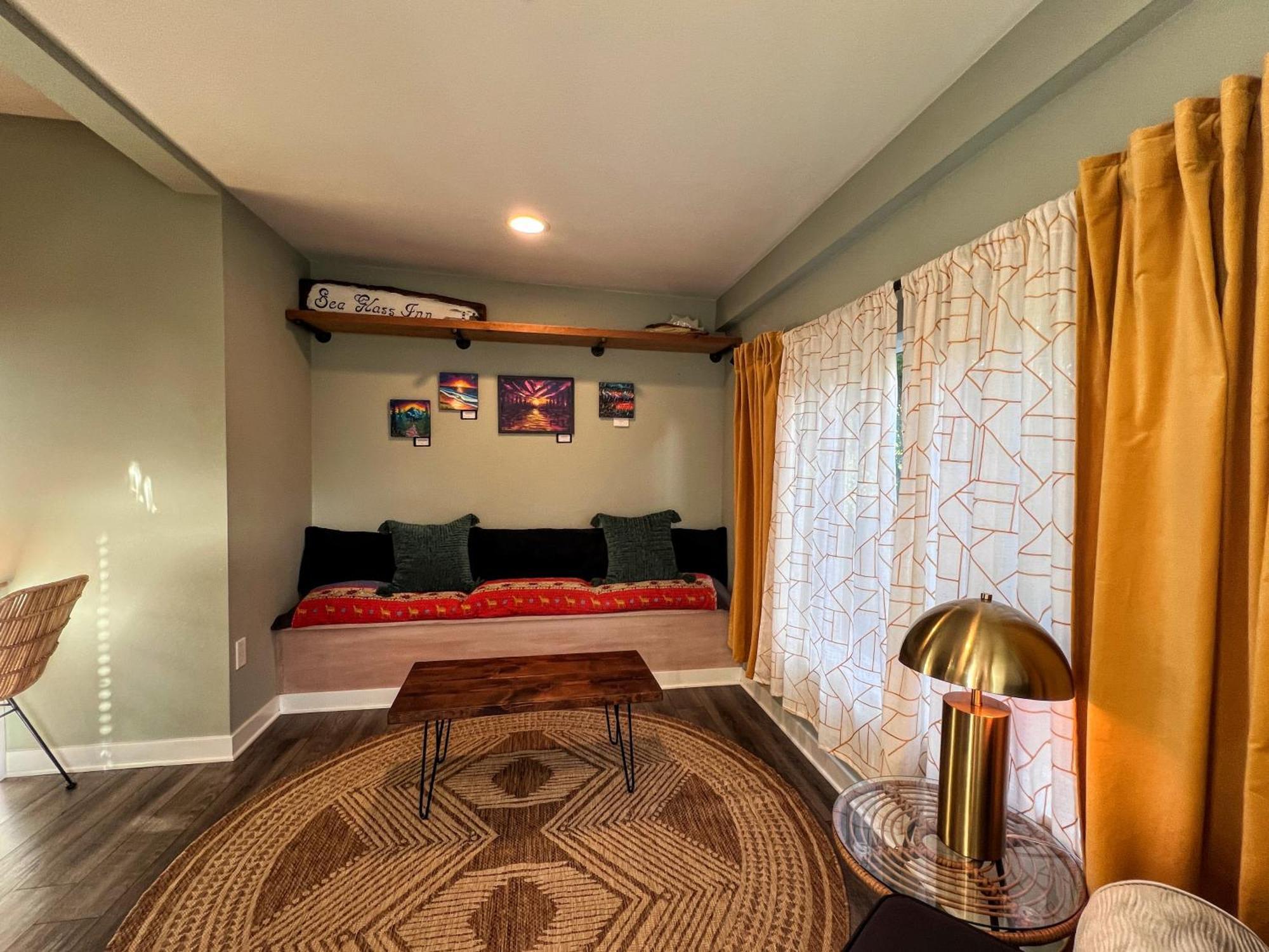 Deluxe King Studio