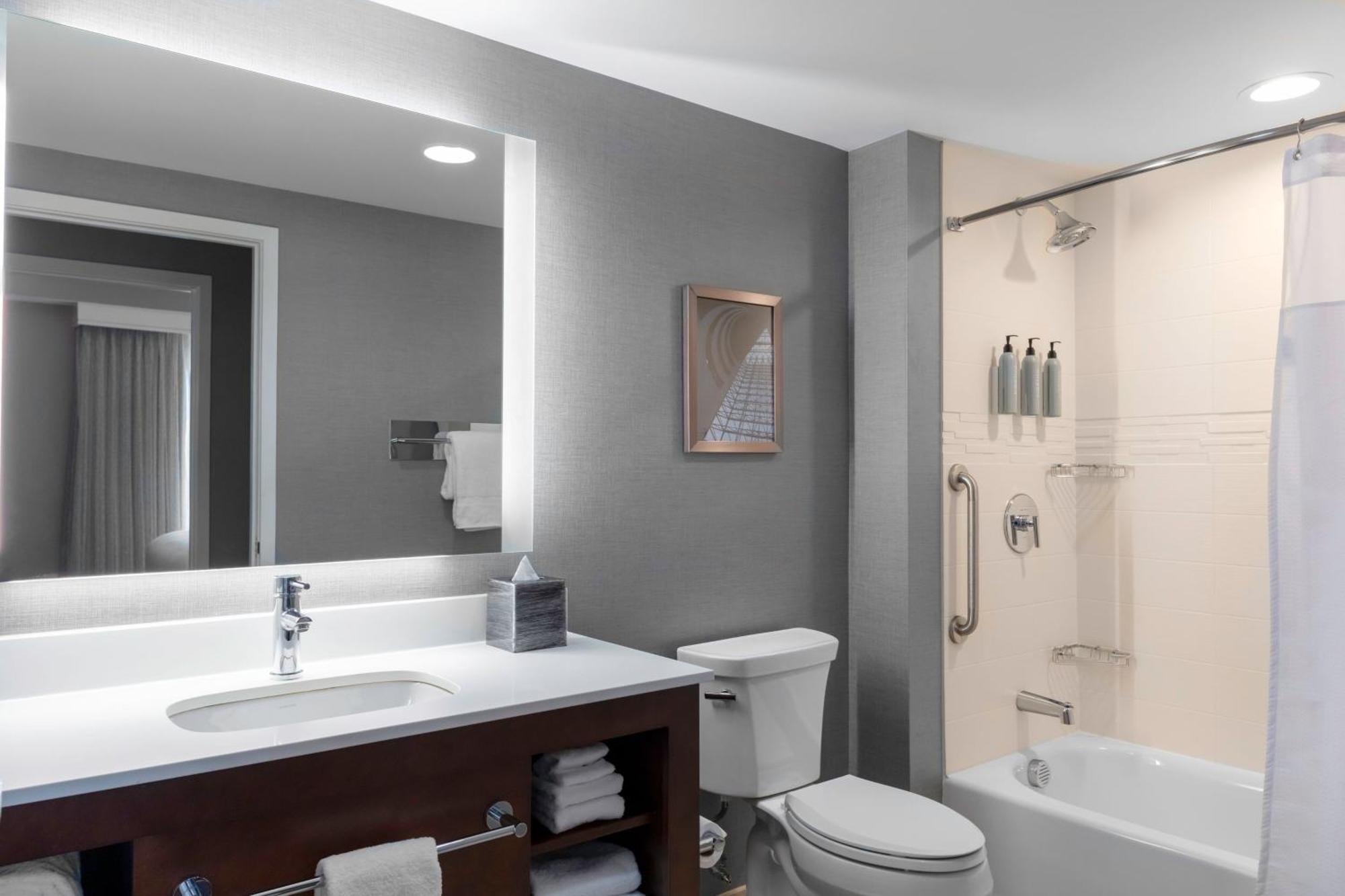 One-Bedroom Suite