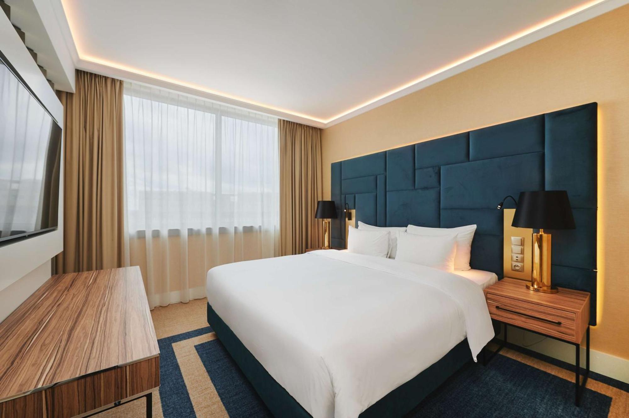 Junior Suite High Floor,1534244716:JPEG