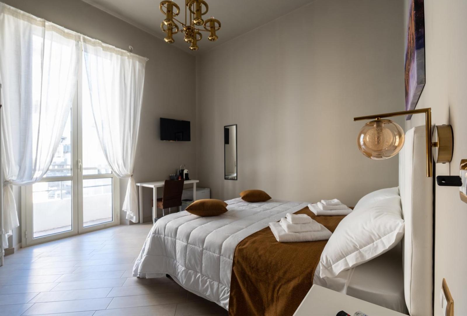 Double Room with Private External Bathroom