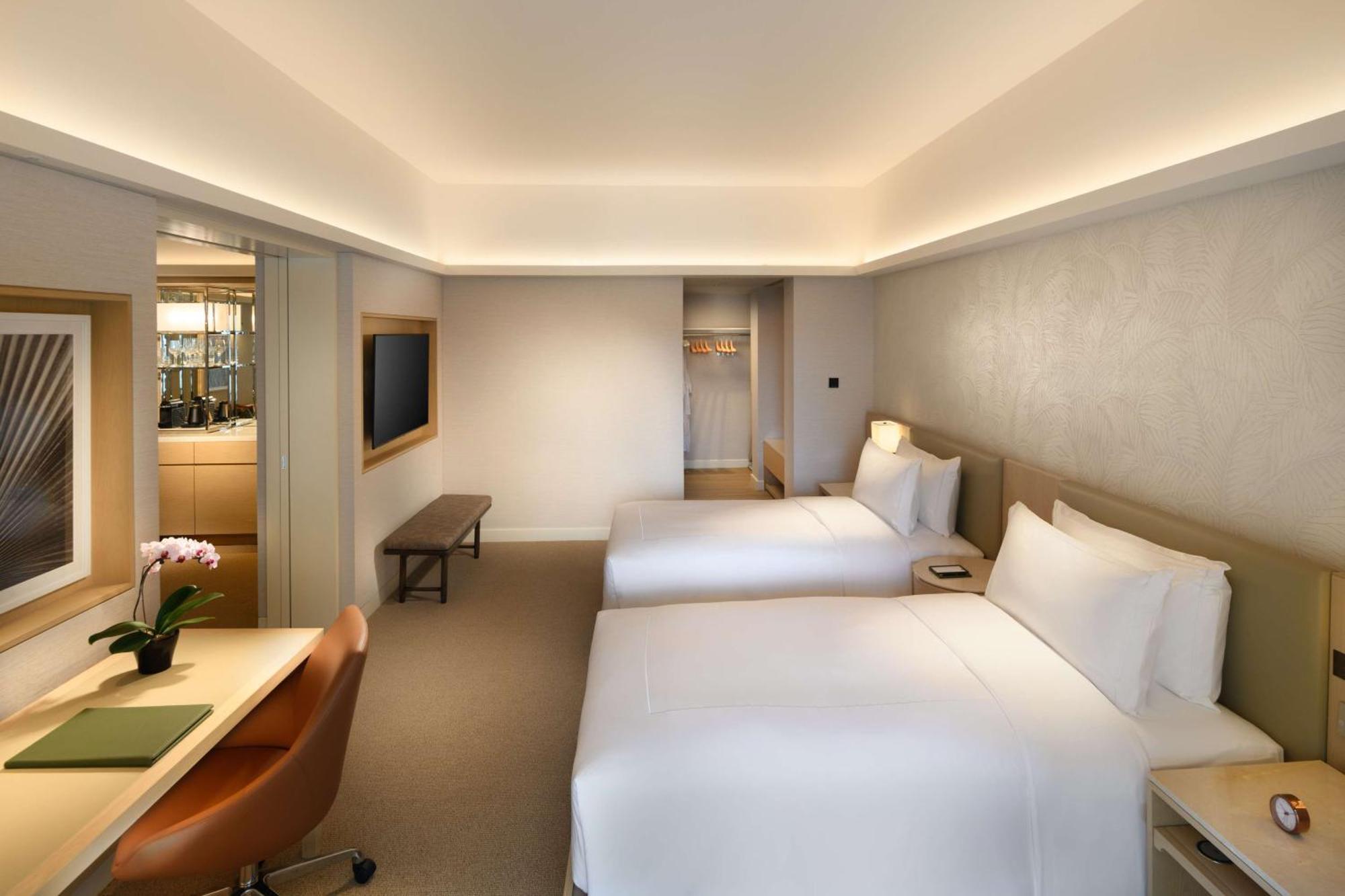 Deluxe Twin Suite with Balcony and Lounge Access,1534450213:JPEG