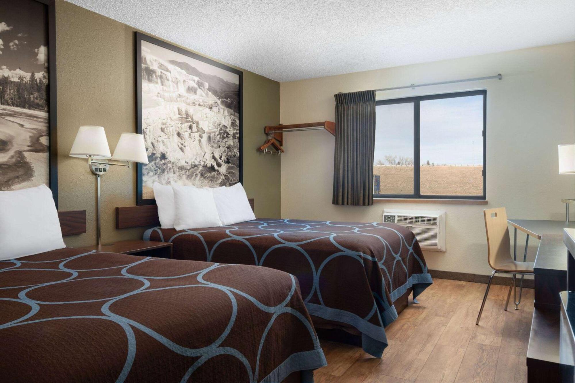 Queen Room with Two Queen Beds - Non-Smoking