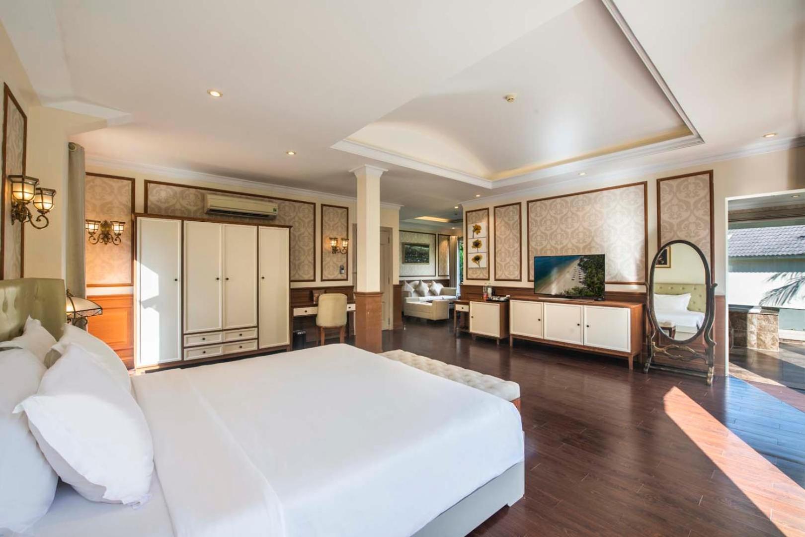 Executive Suite Seaview,1583657773:JPEG