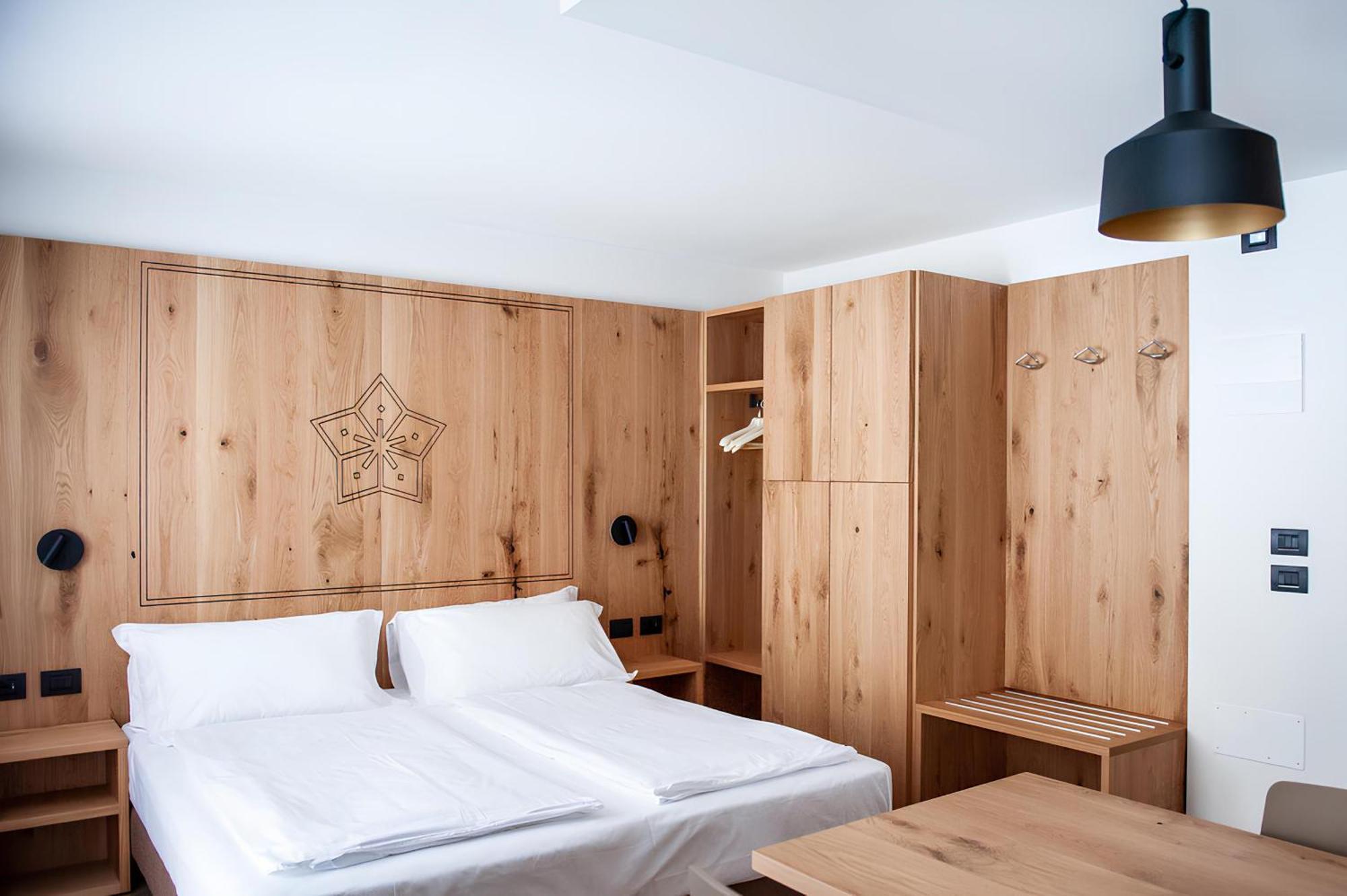 Studio (2Adults)