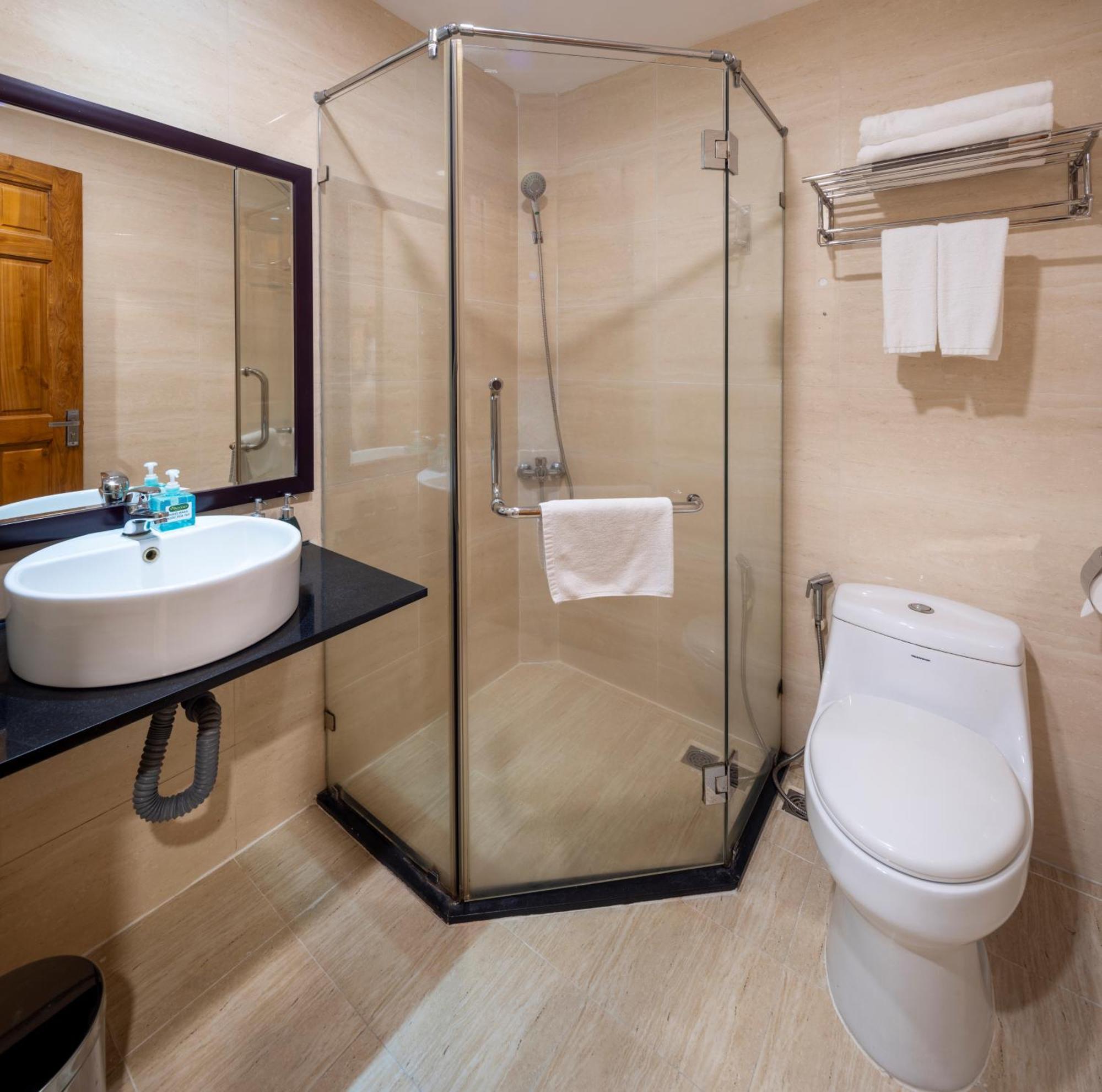 Deluxe Double or Twin Room with City View,1544585905:JPEG
