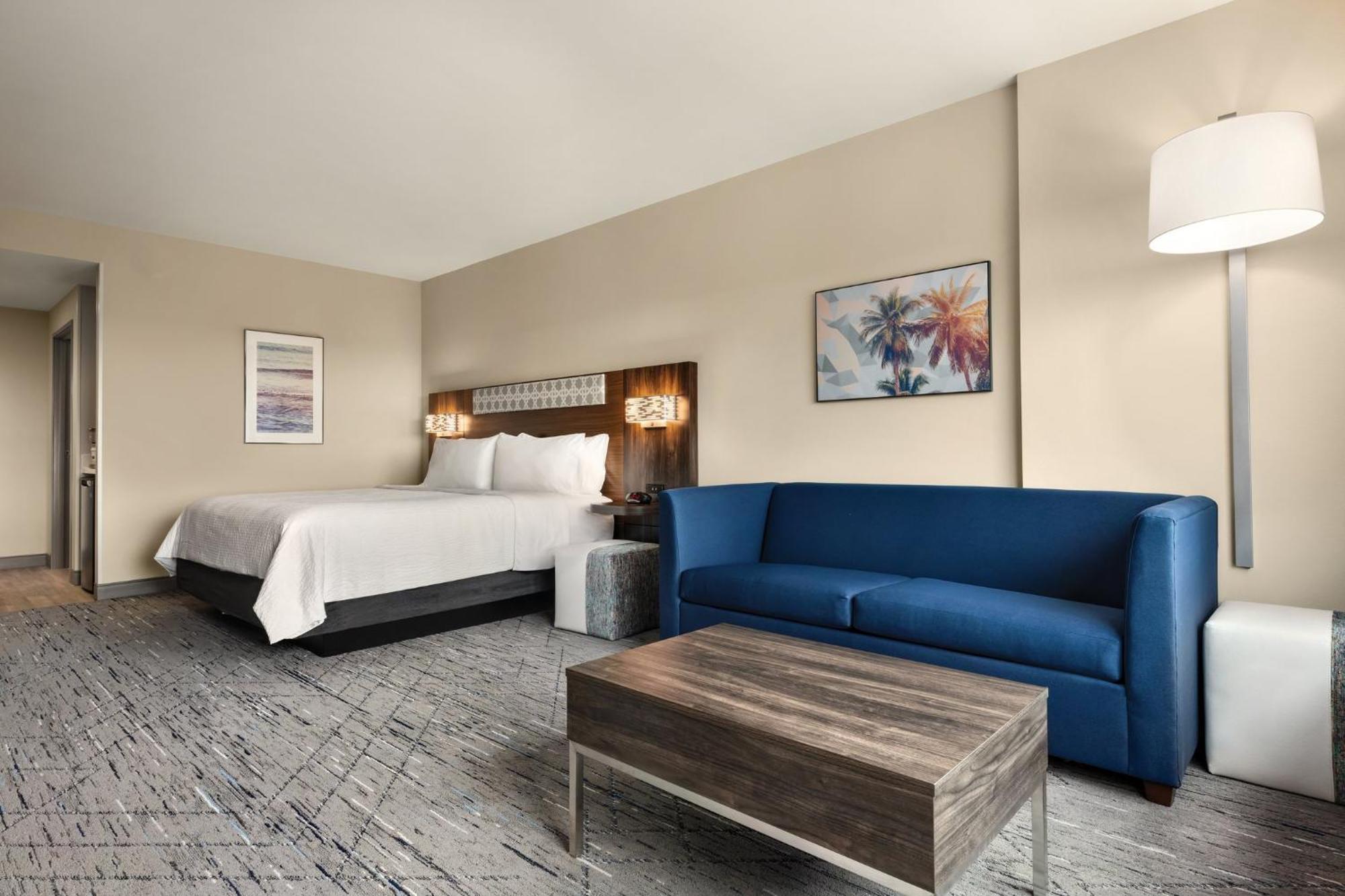 King Suite with Sofa Bed