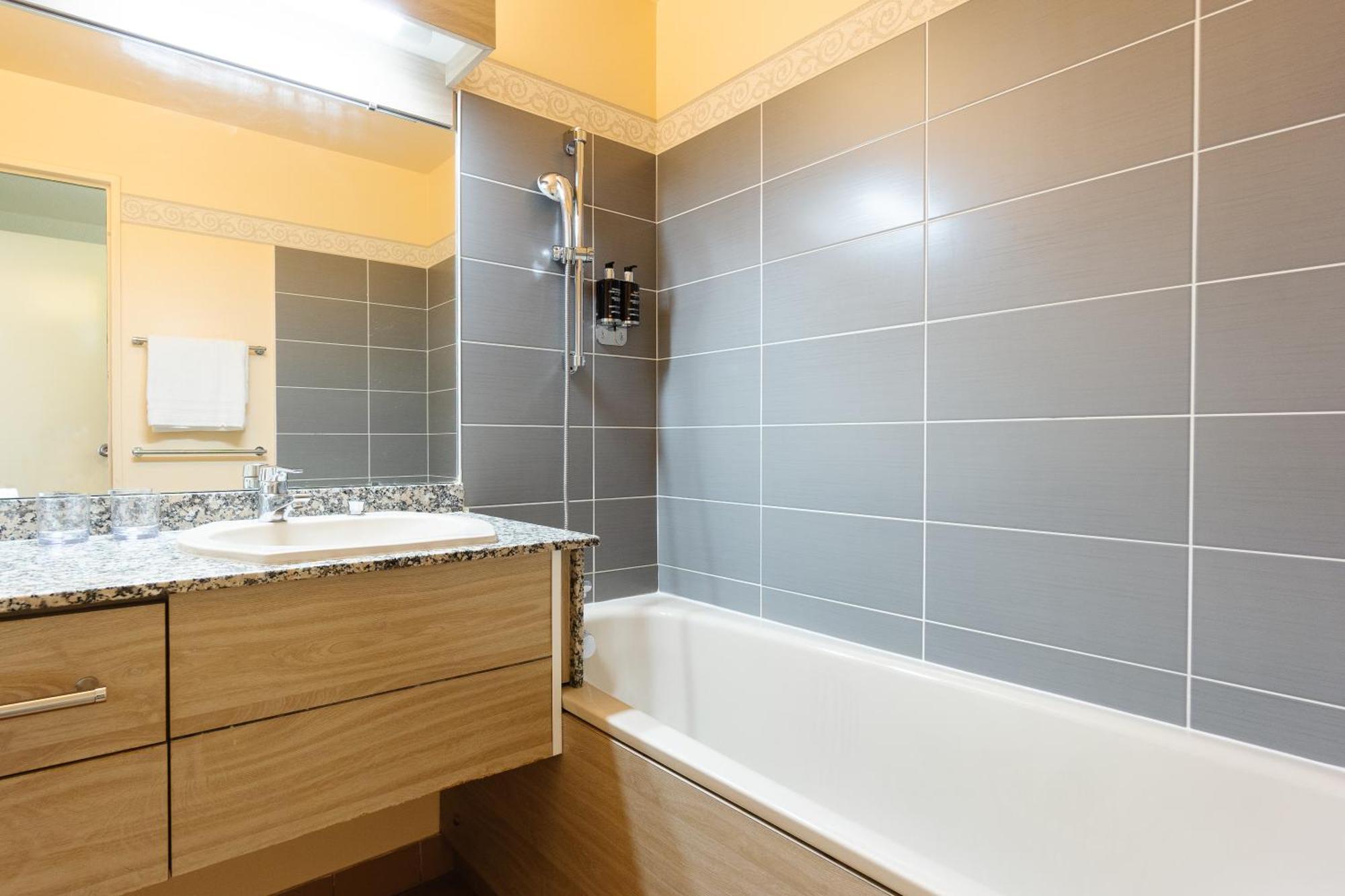 Privilege Double Room with Balcony - Lake View