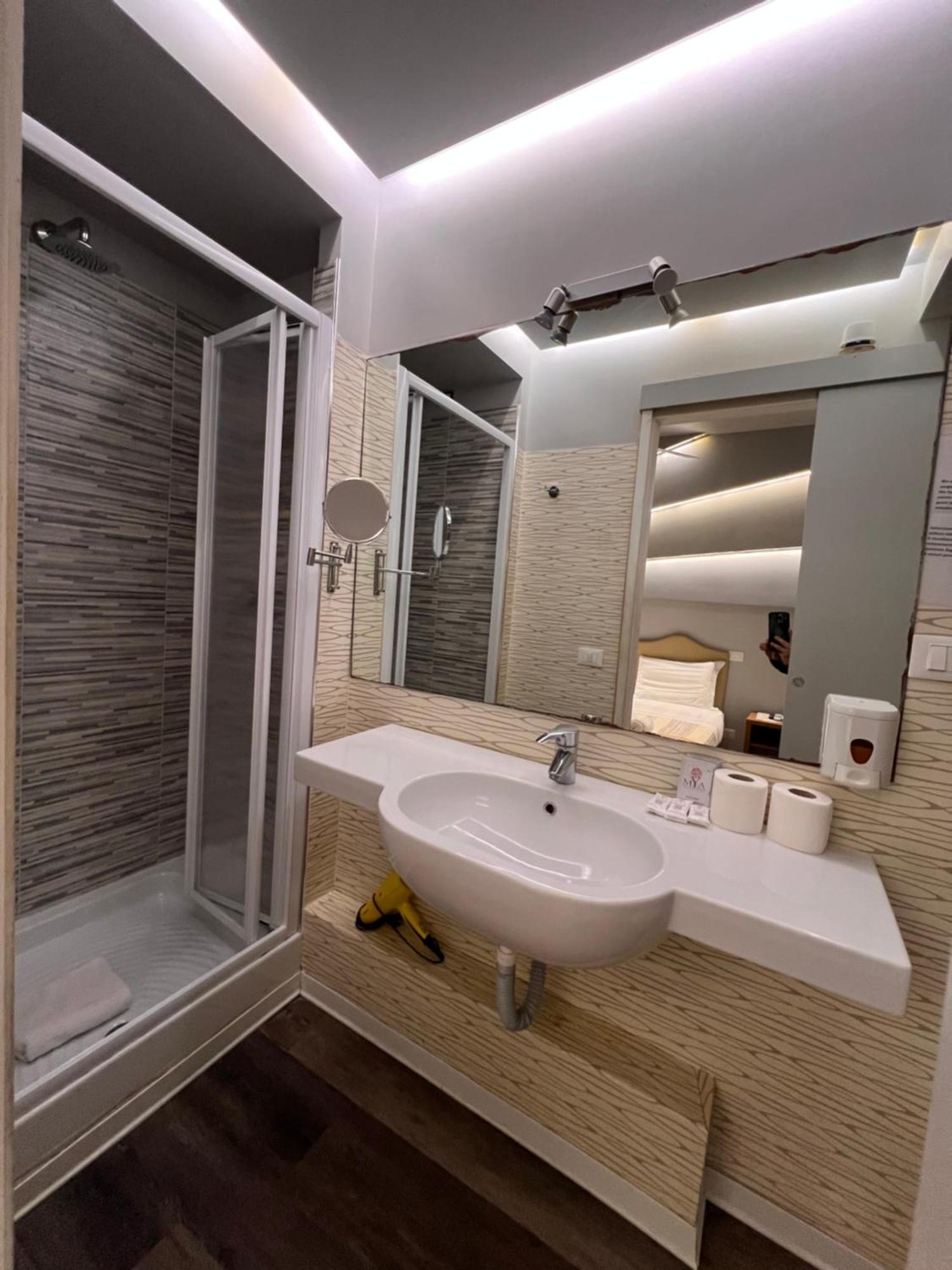 Double Room,1701825597:JPEG