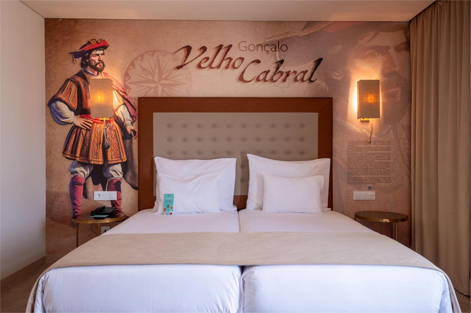 Twin Room,1535220397:JPEG