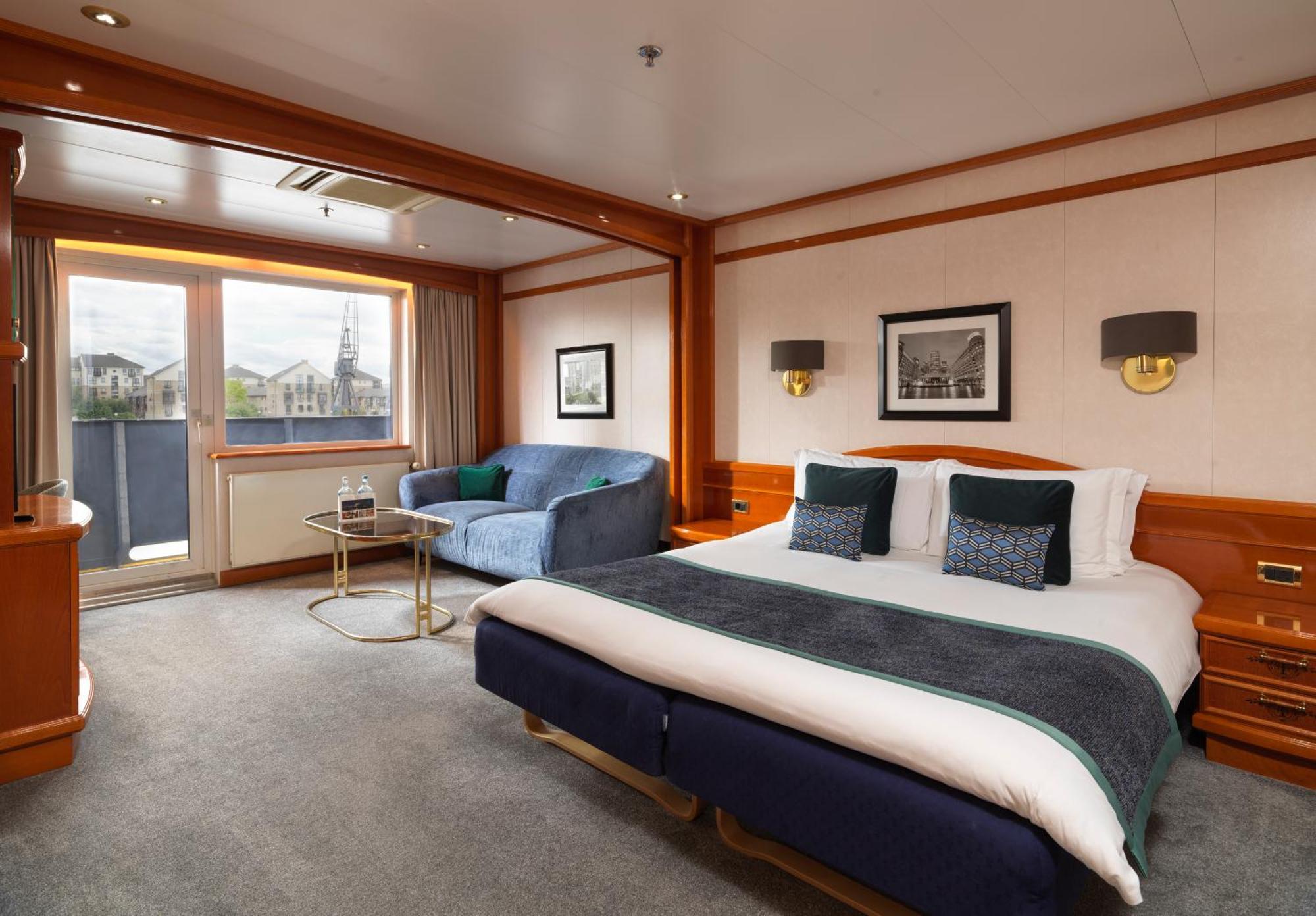 Executive King Room River View,1535225857:JPEG
