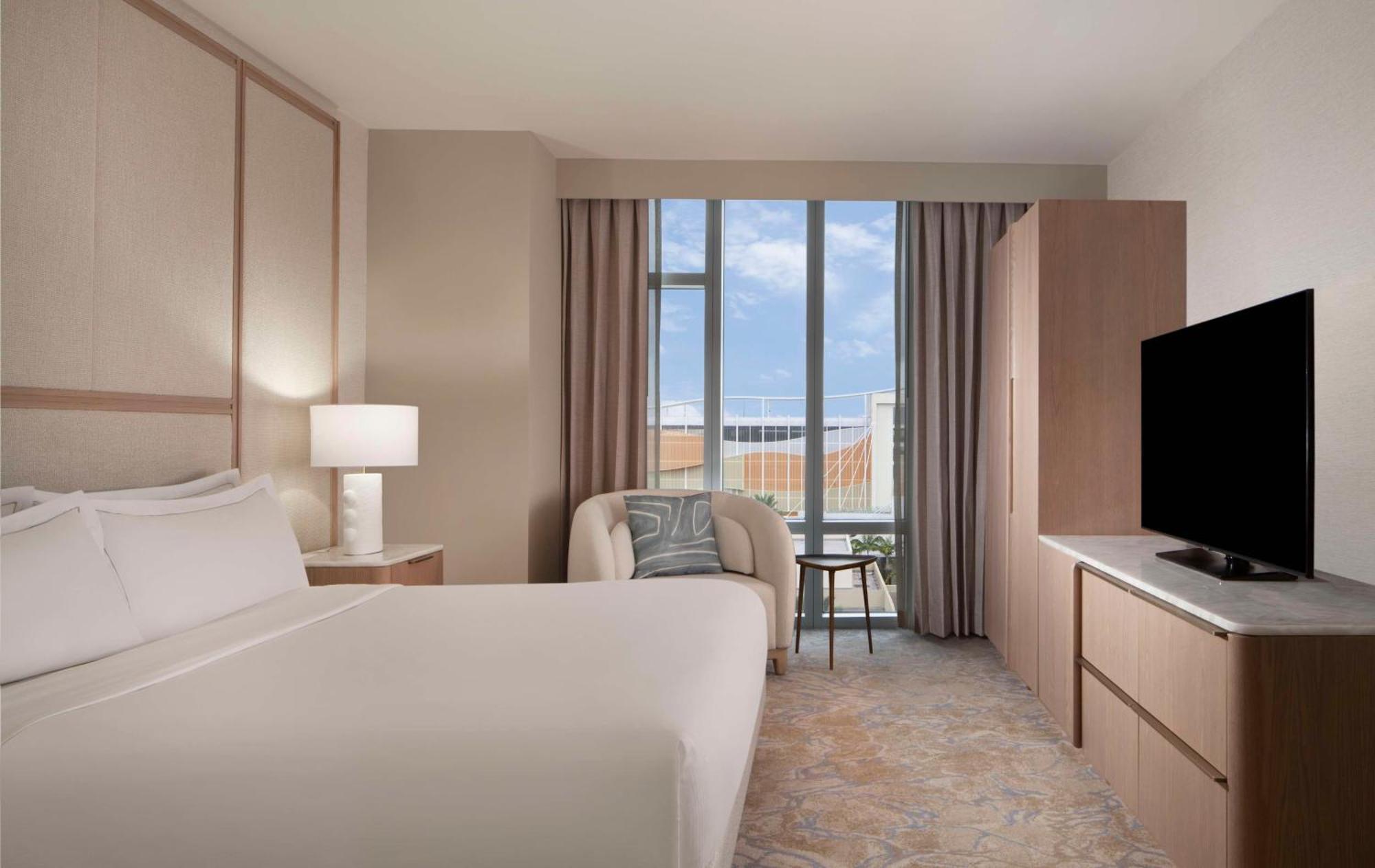 Premium Suite mit 1 Schlafzimmer und Kingsize-Bett - Poolblick