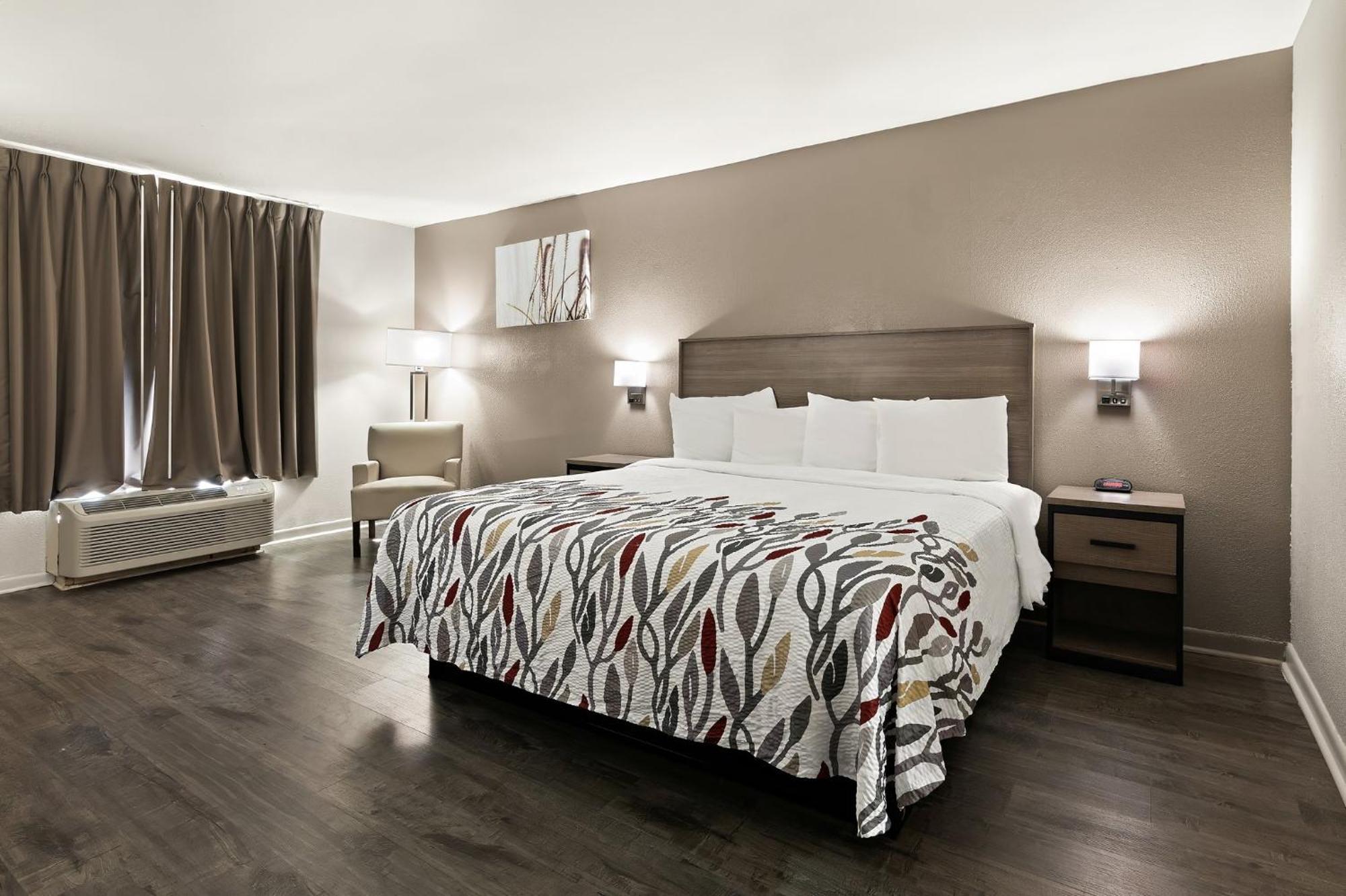 Deluxe King Room Disability Access Non-Smoking